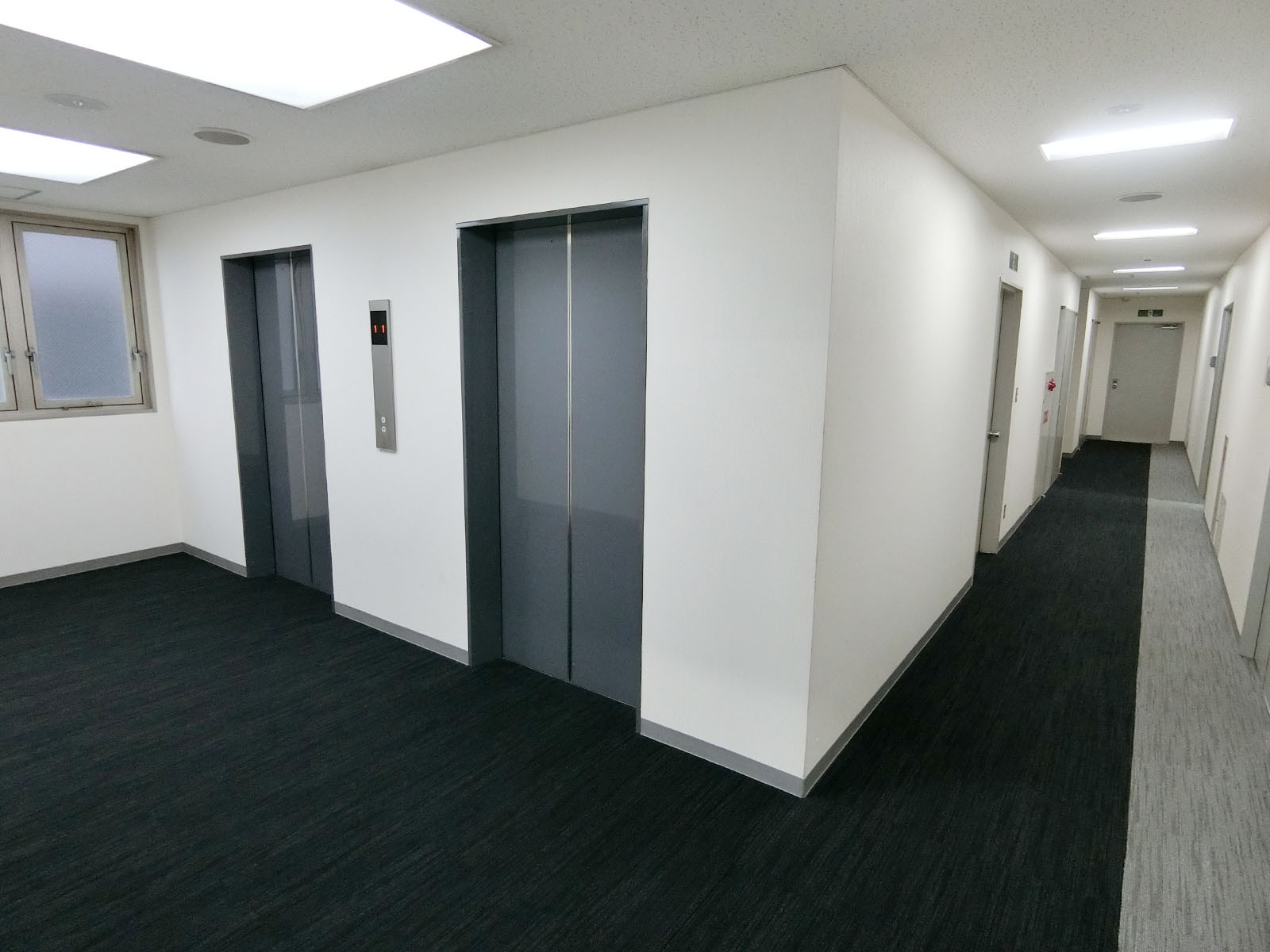 エレベーターホール