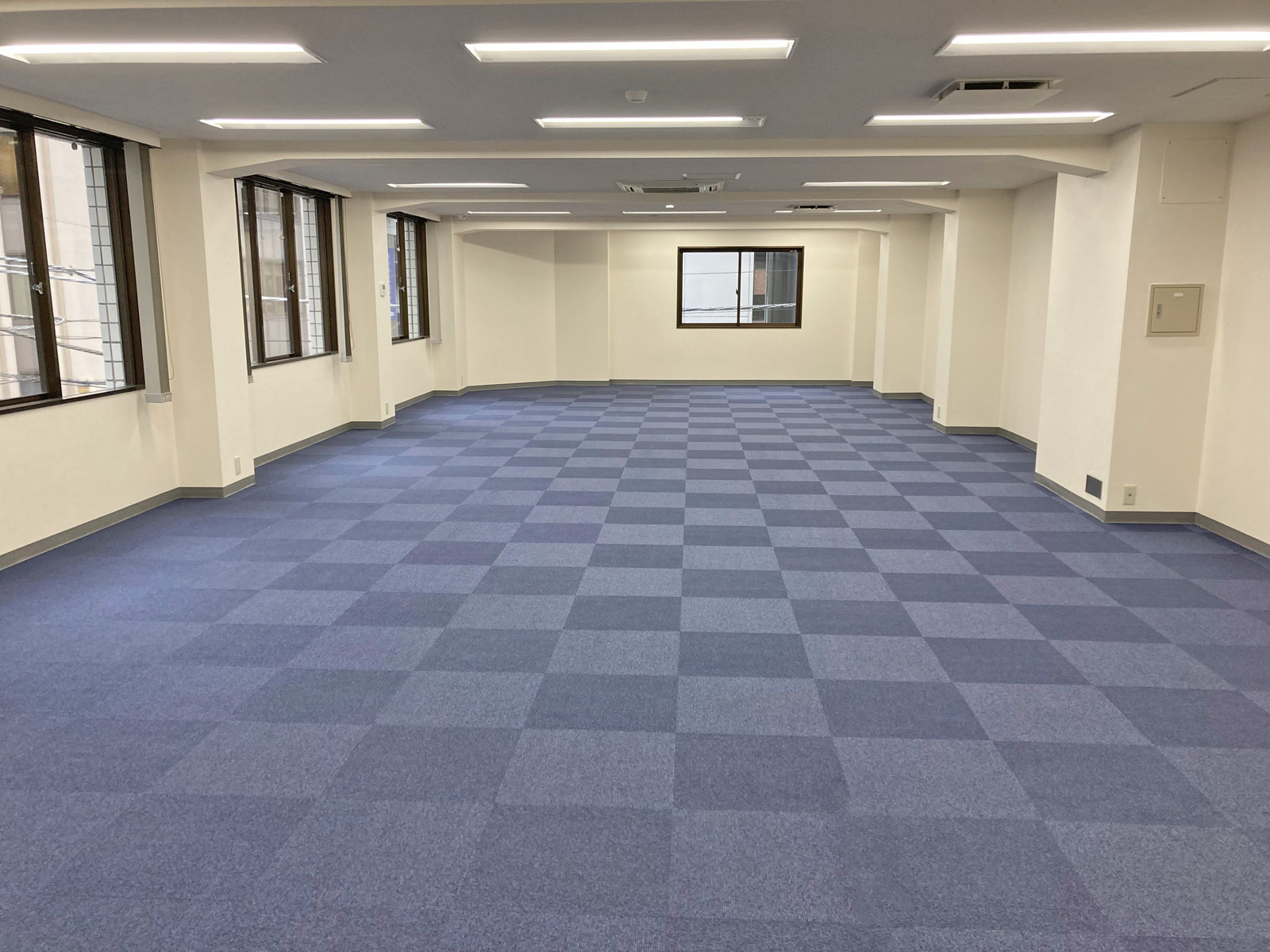 オフィス室内参考画像