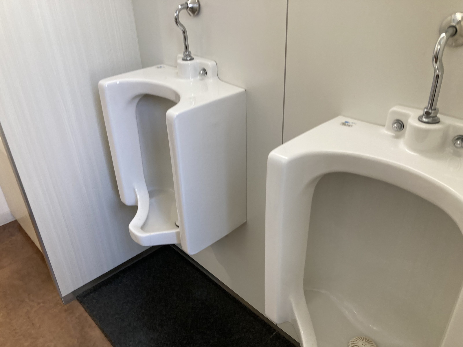 男性用トイレ