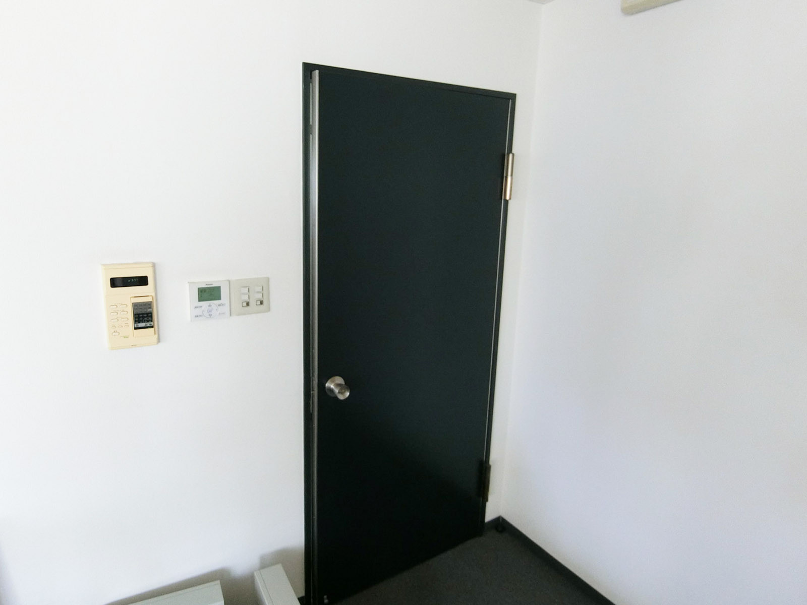 貸室出入口
