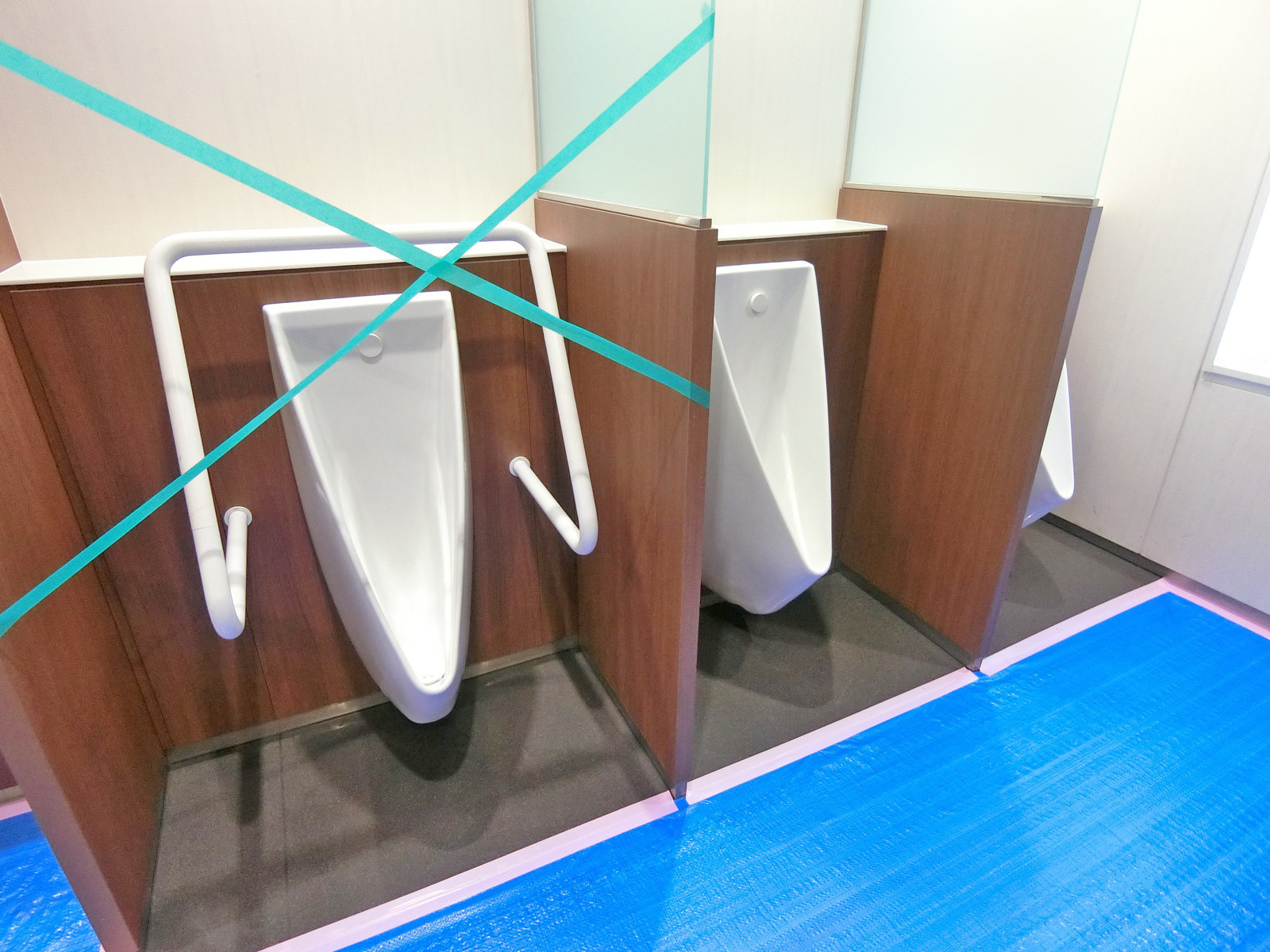 男性用トイレ