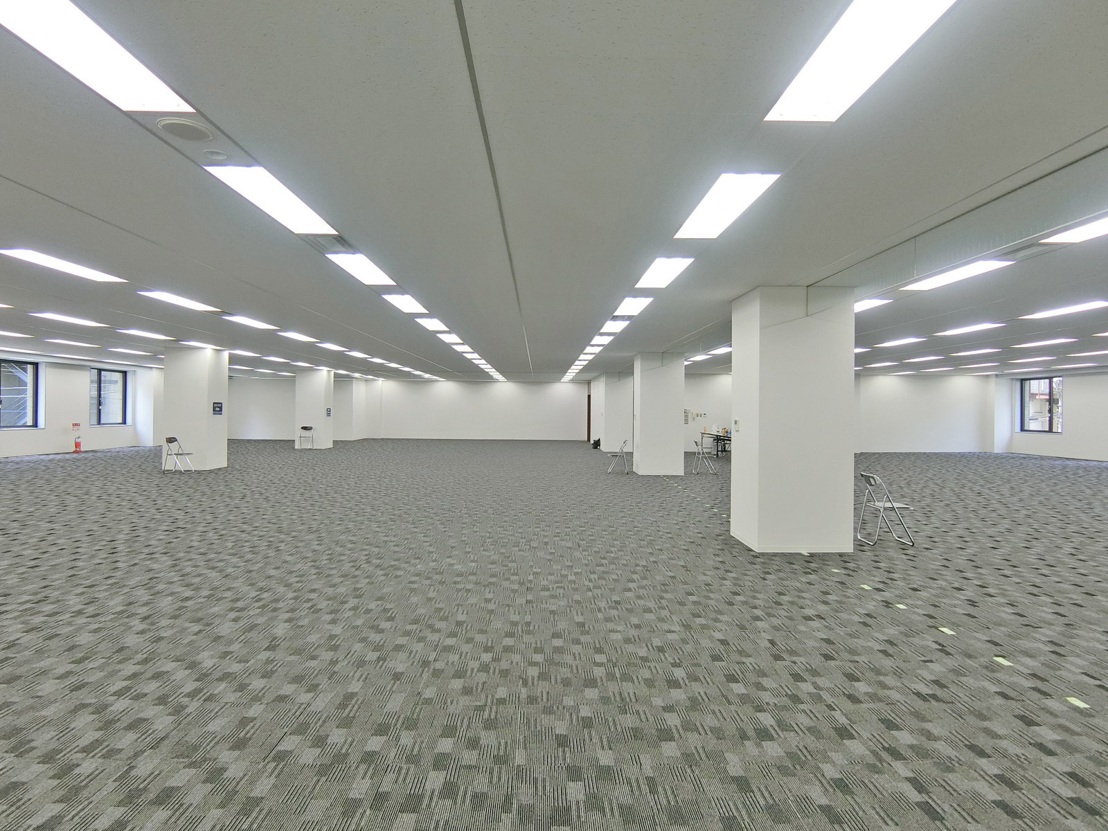 奥行きのあるフロア
