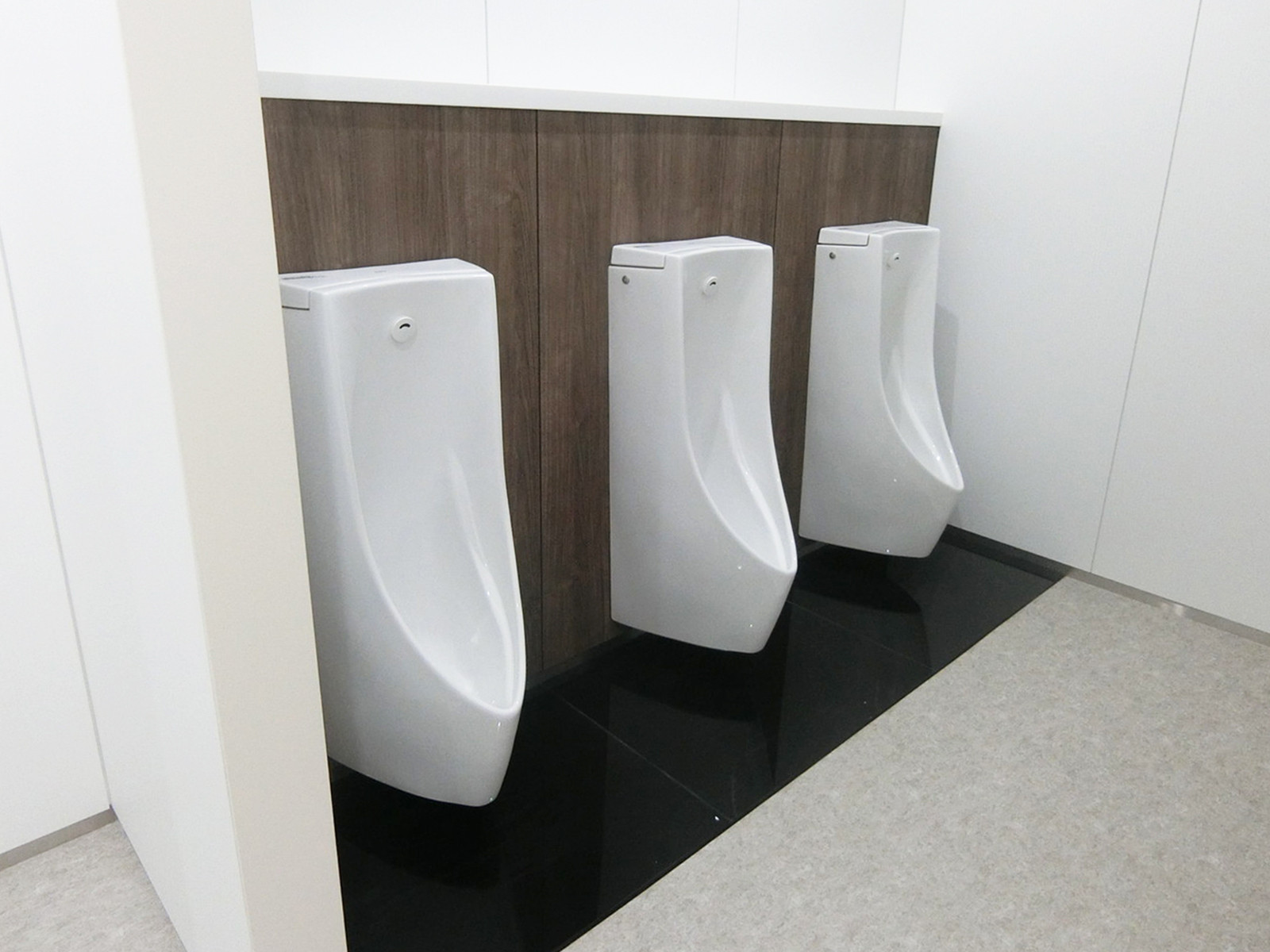 男性用トイレ
