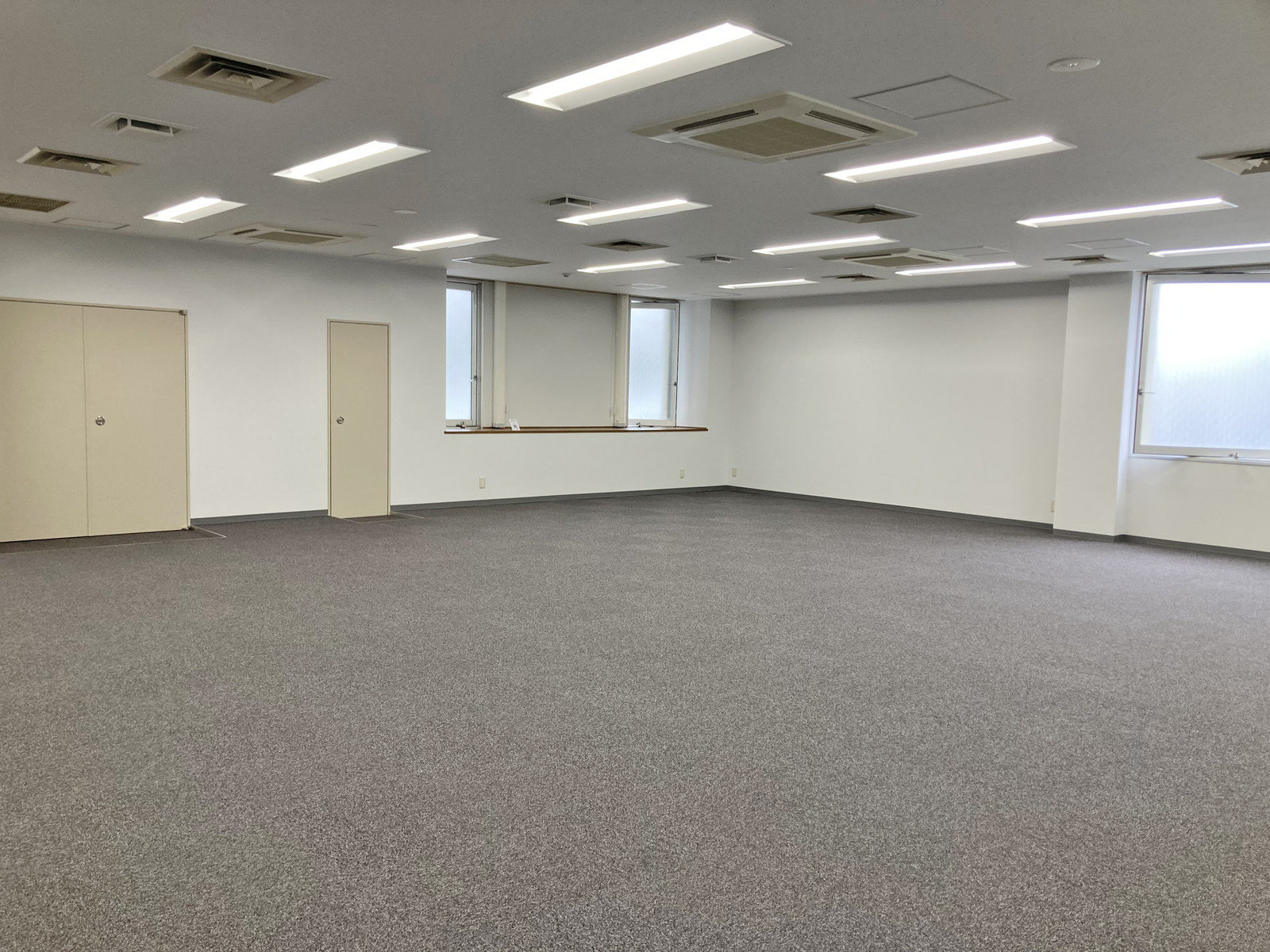 明るい室内