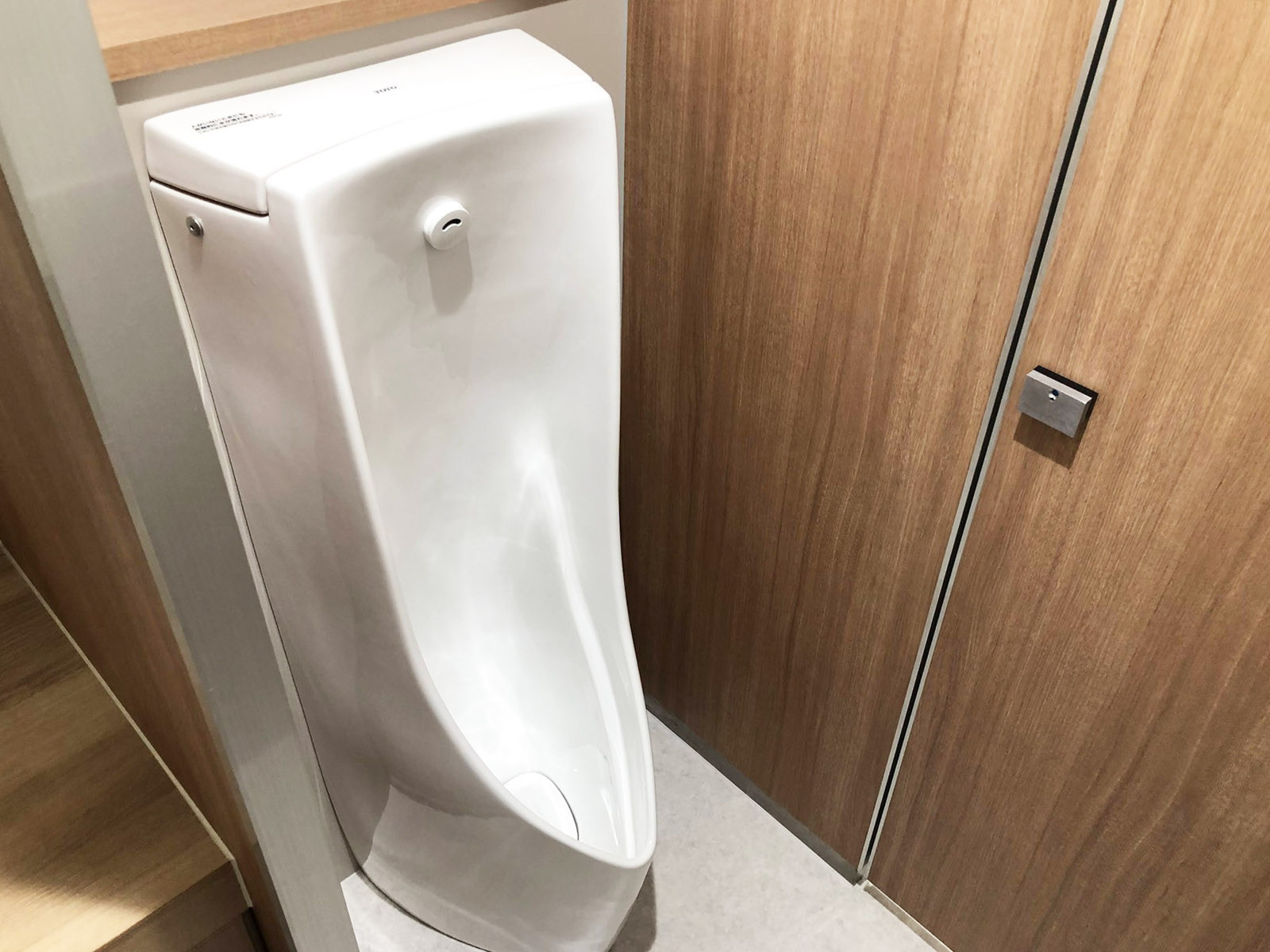 男性用トイレ