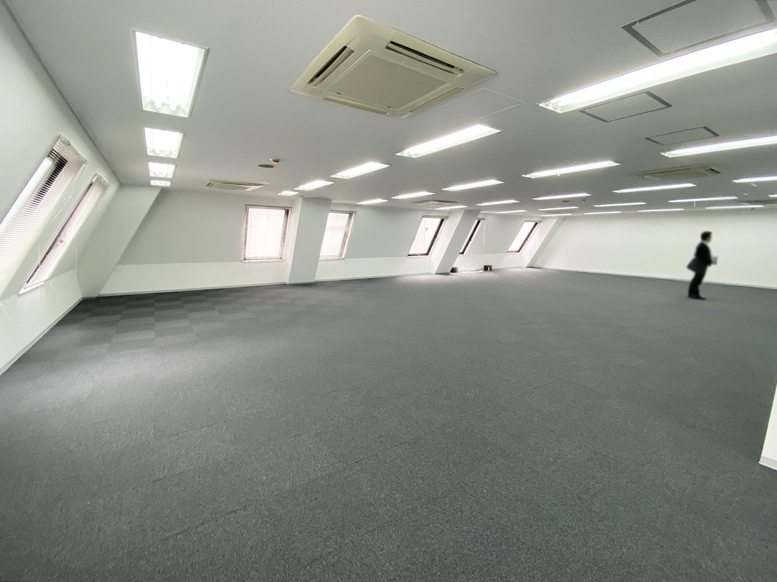 オフィス室内参考画像（6階・約68坪）