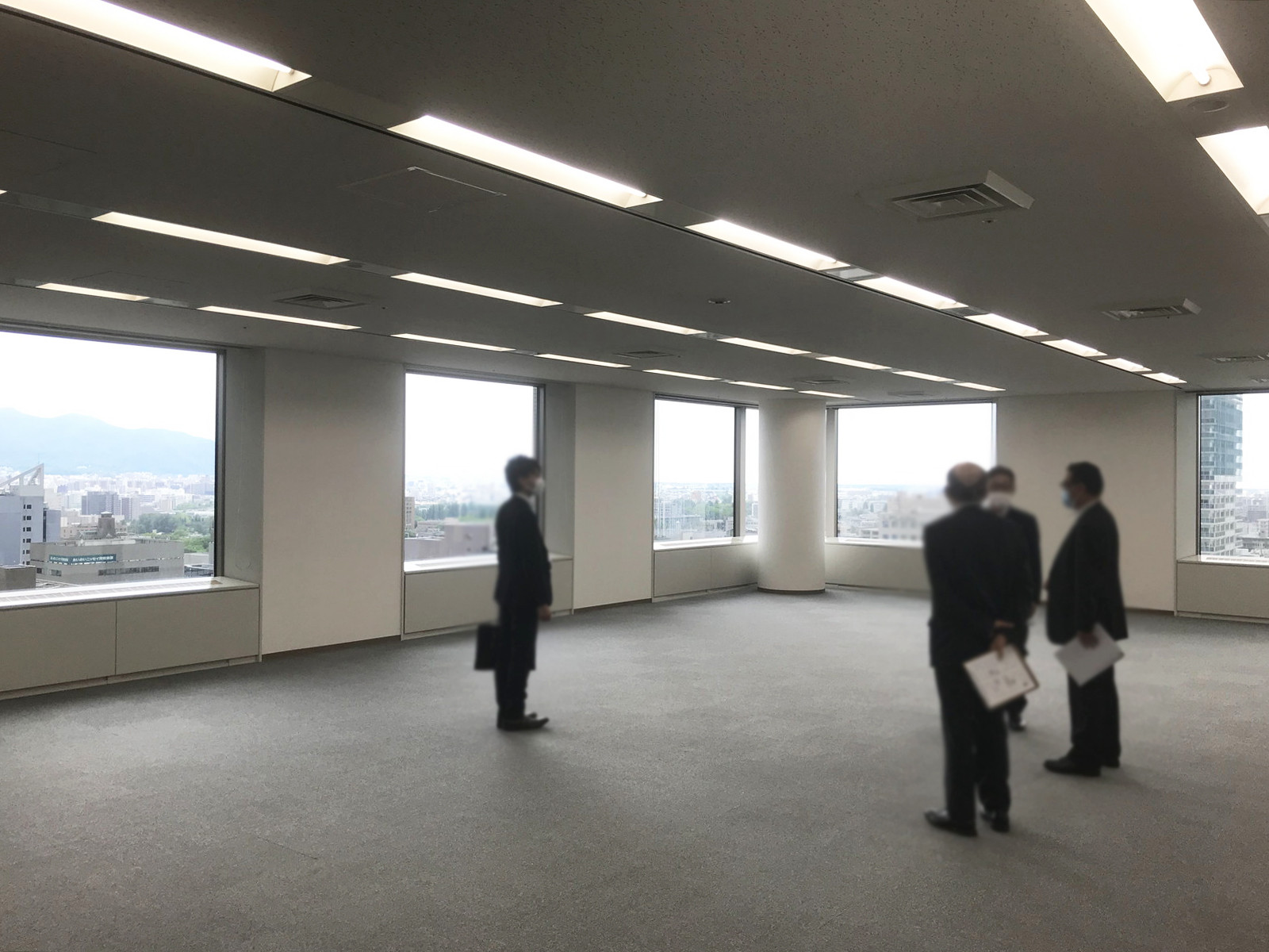 別角度の様子
