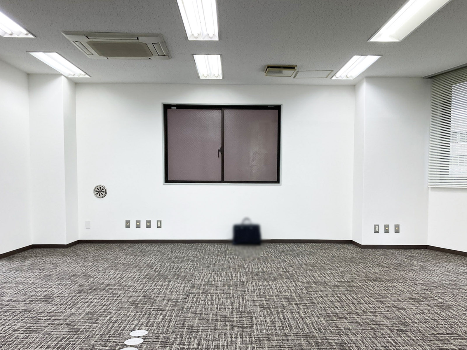別角度の様子