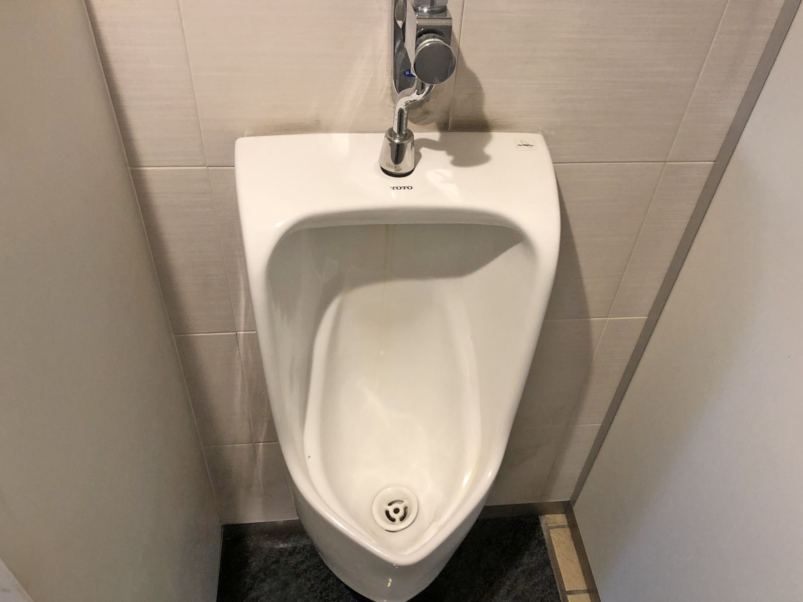 男性用トイレ