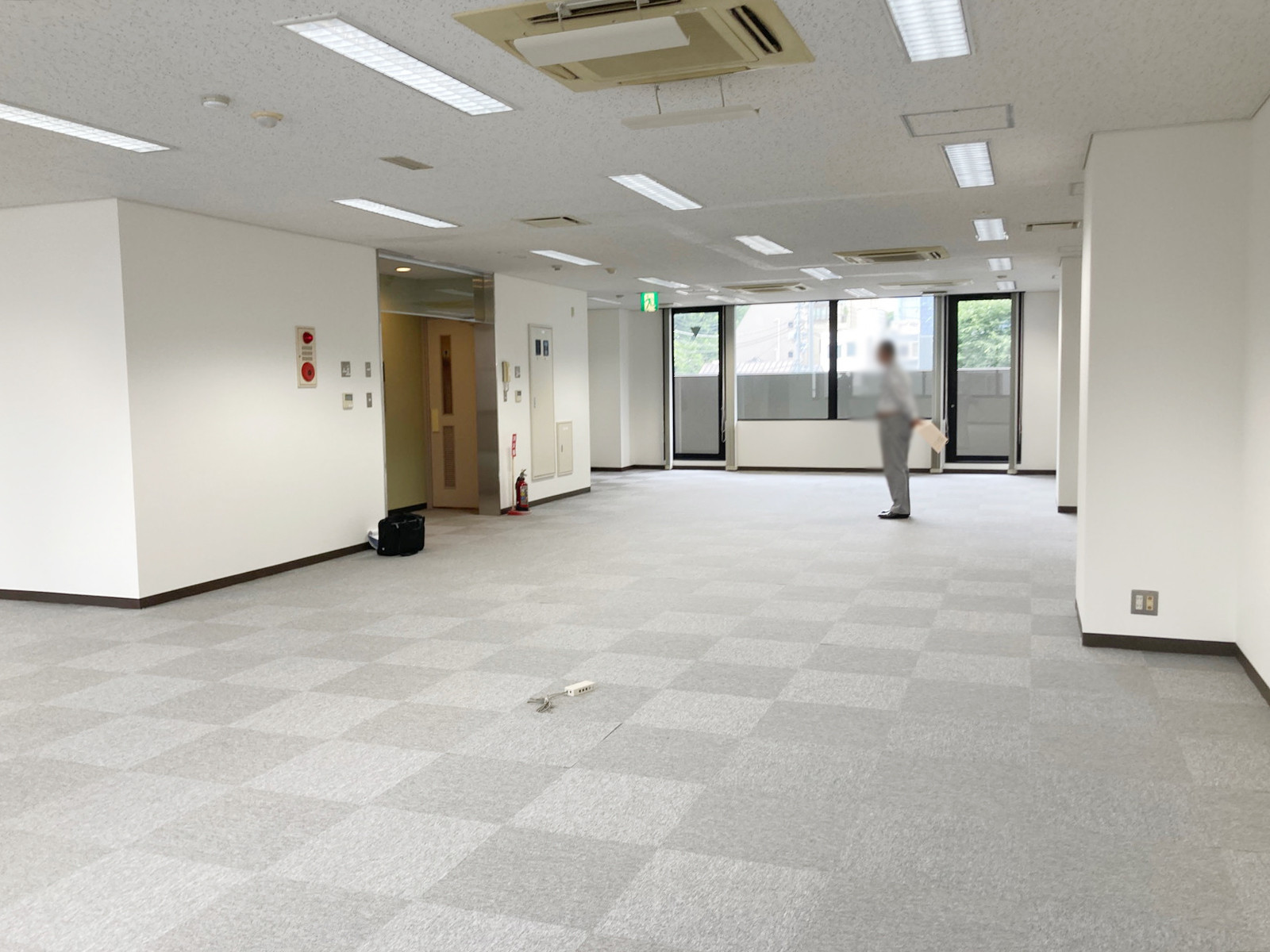 オフィス室内参考画像