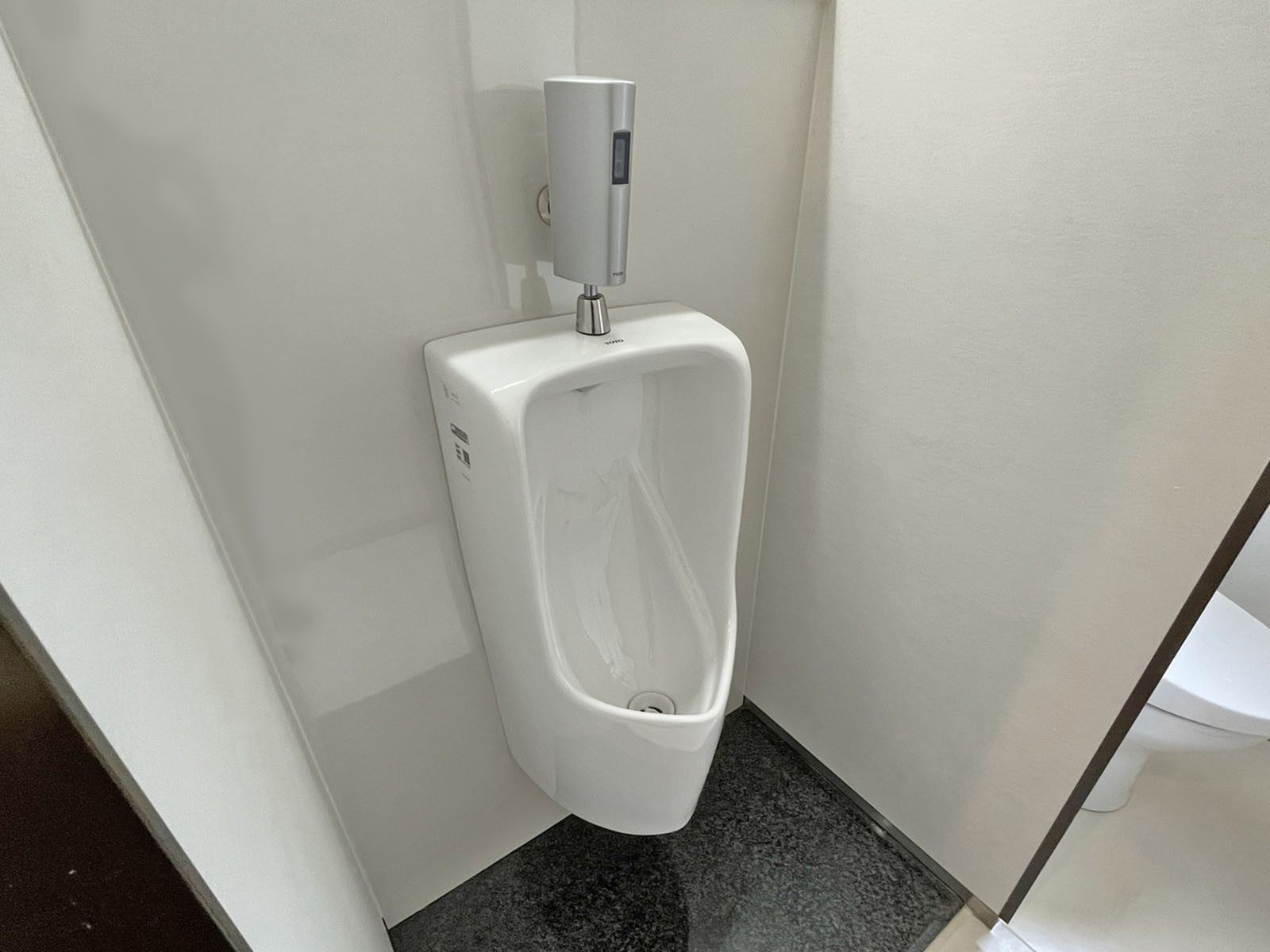 男性用トイレ