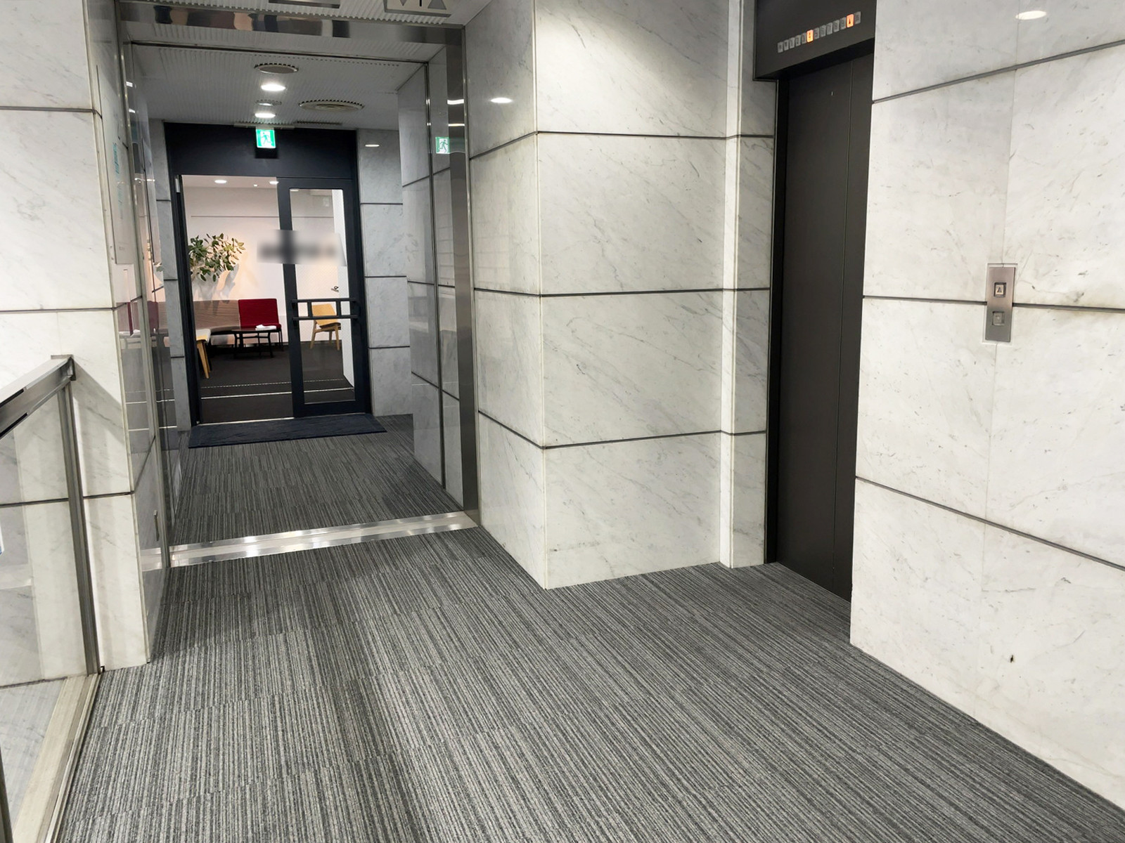エレベーターホール