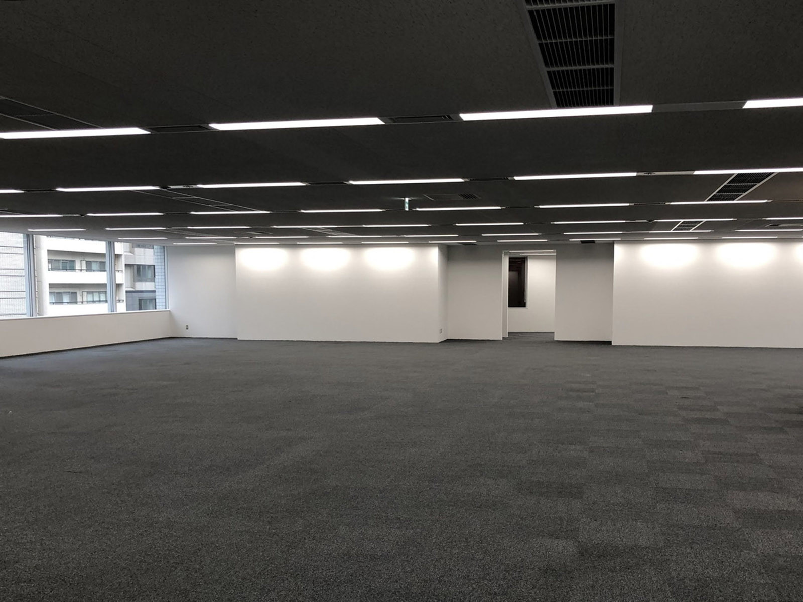 オフィス室内参考画像