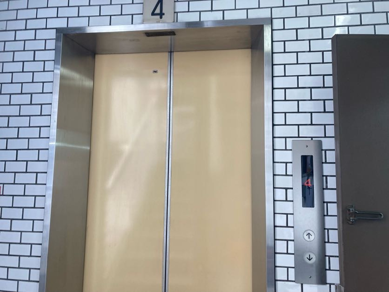 エレベーター