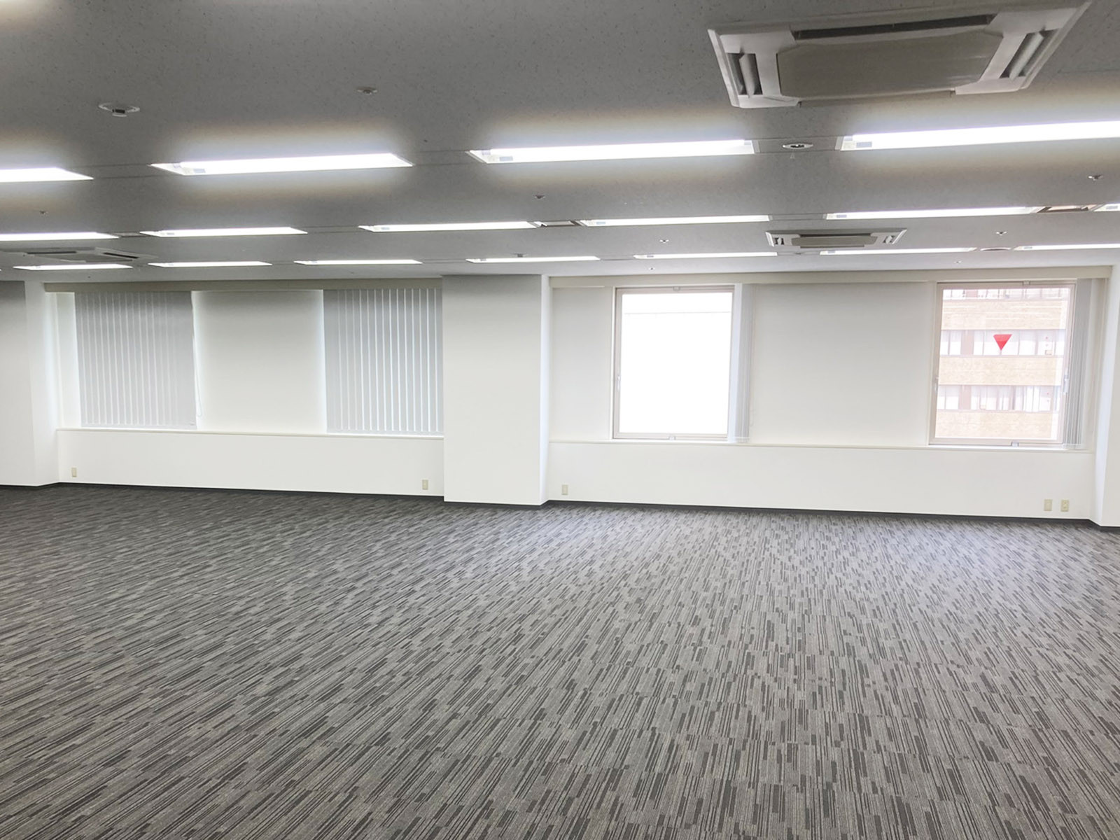 窓際の様子