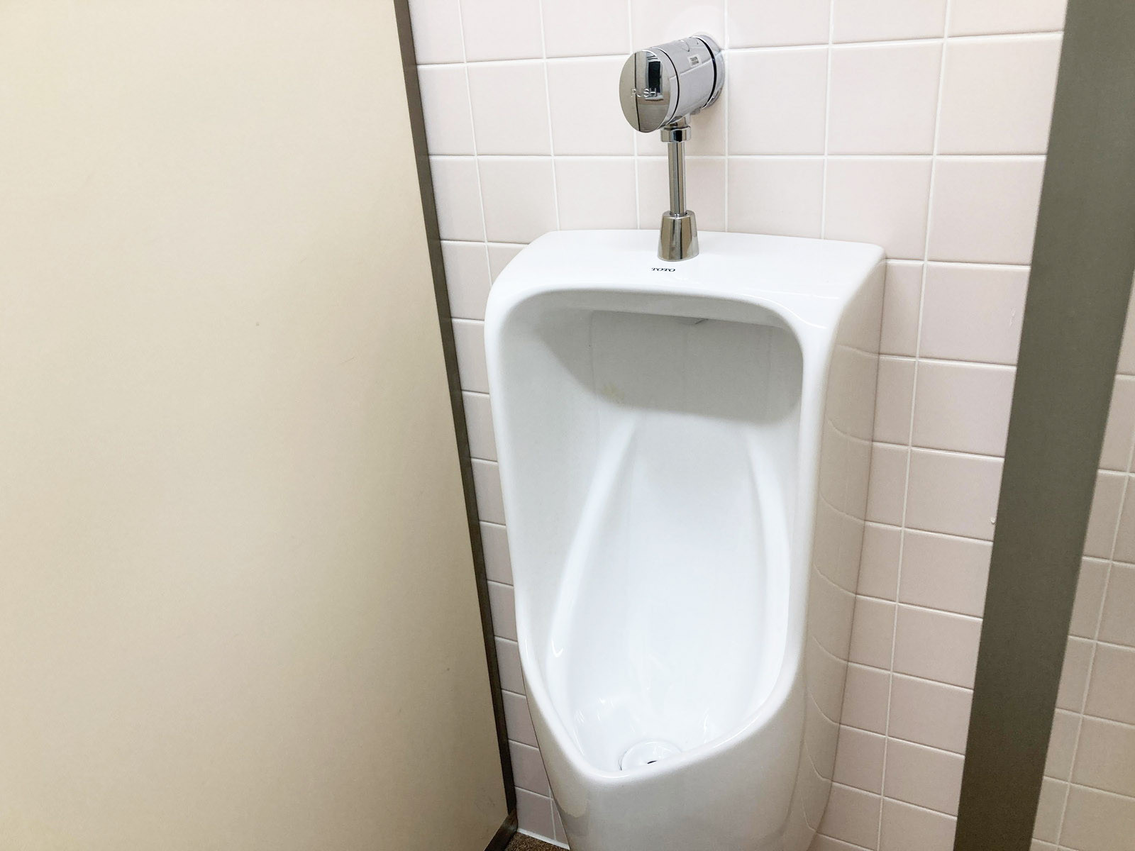 男性用トイレ