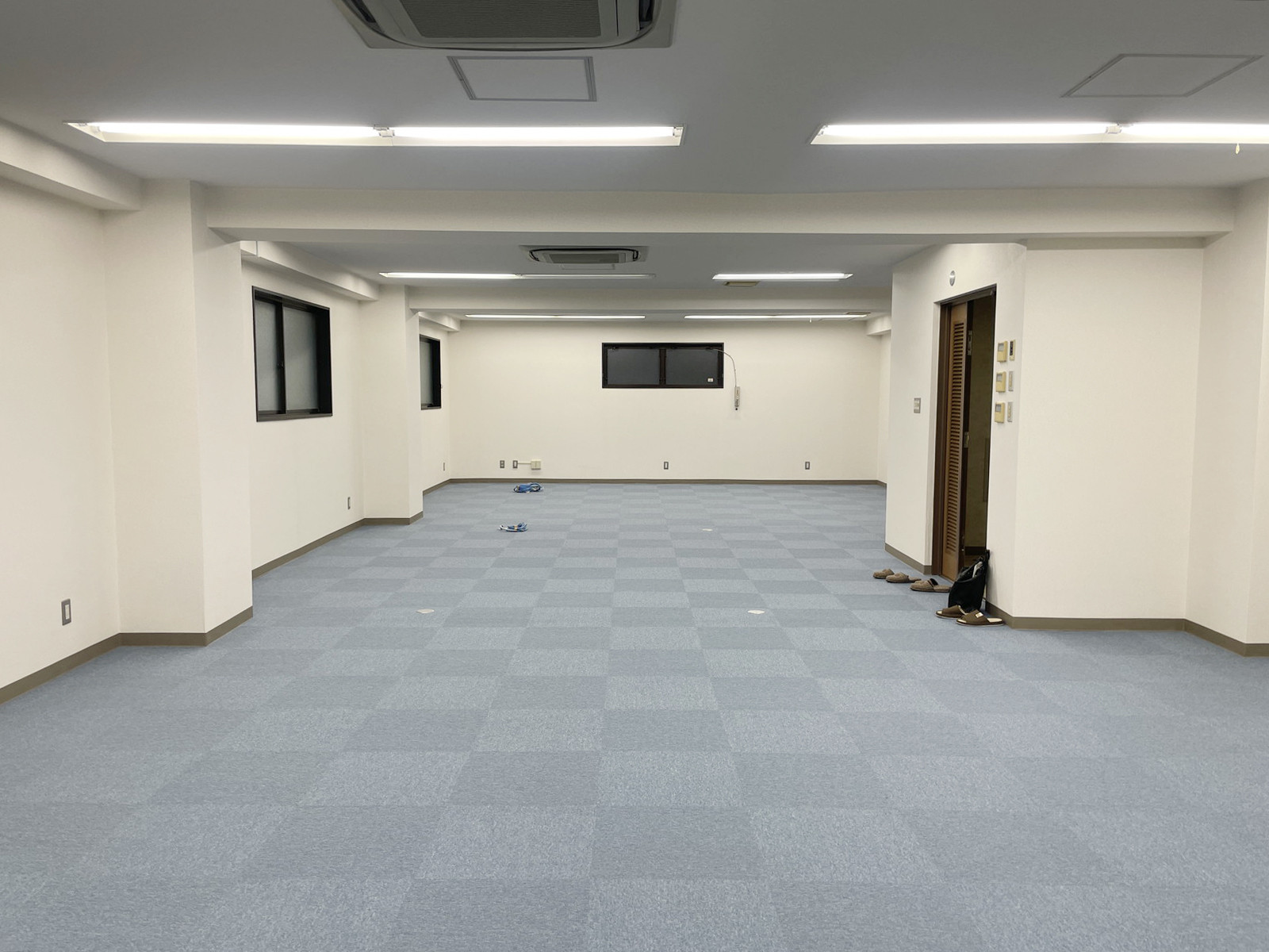 オフィス室内参考画像