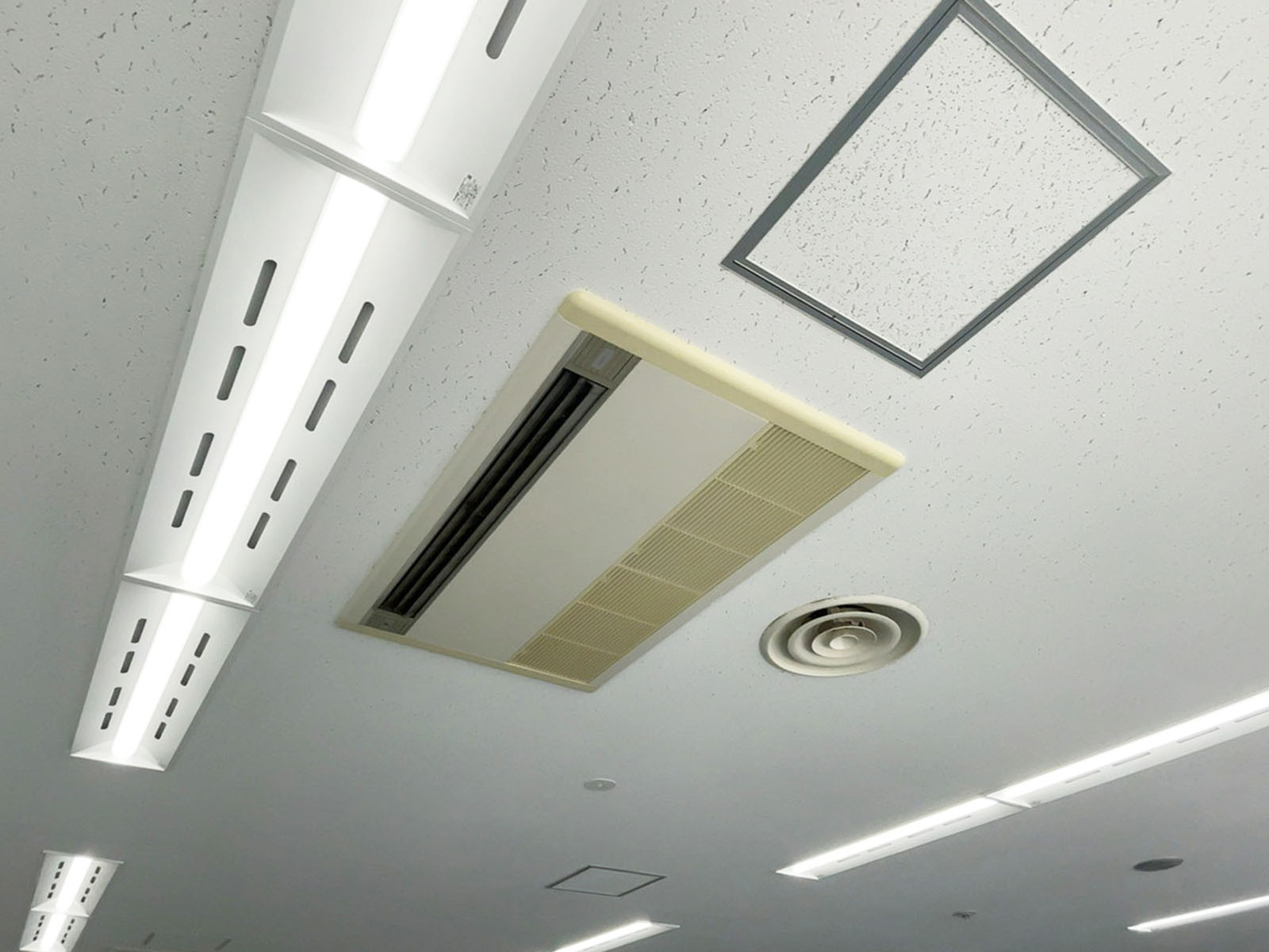 空調