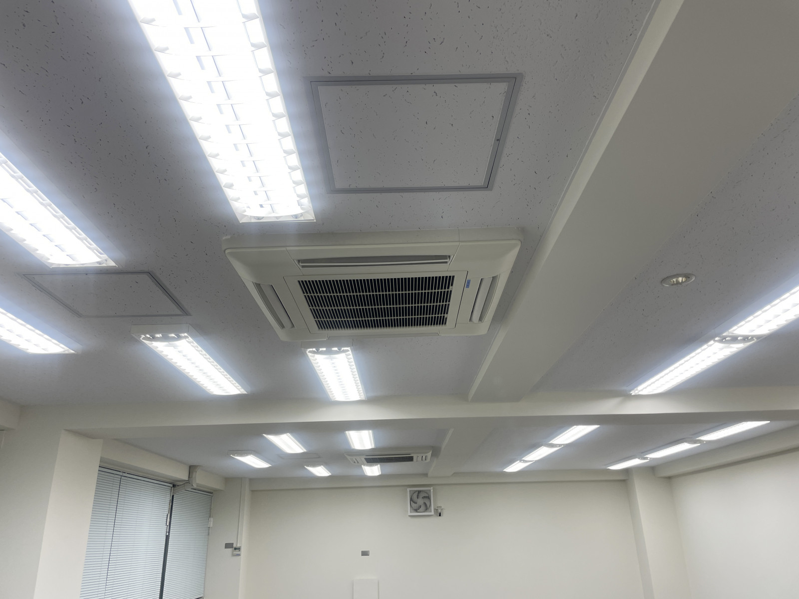 天井の様子