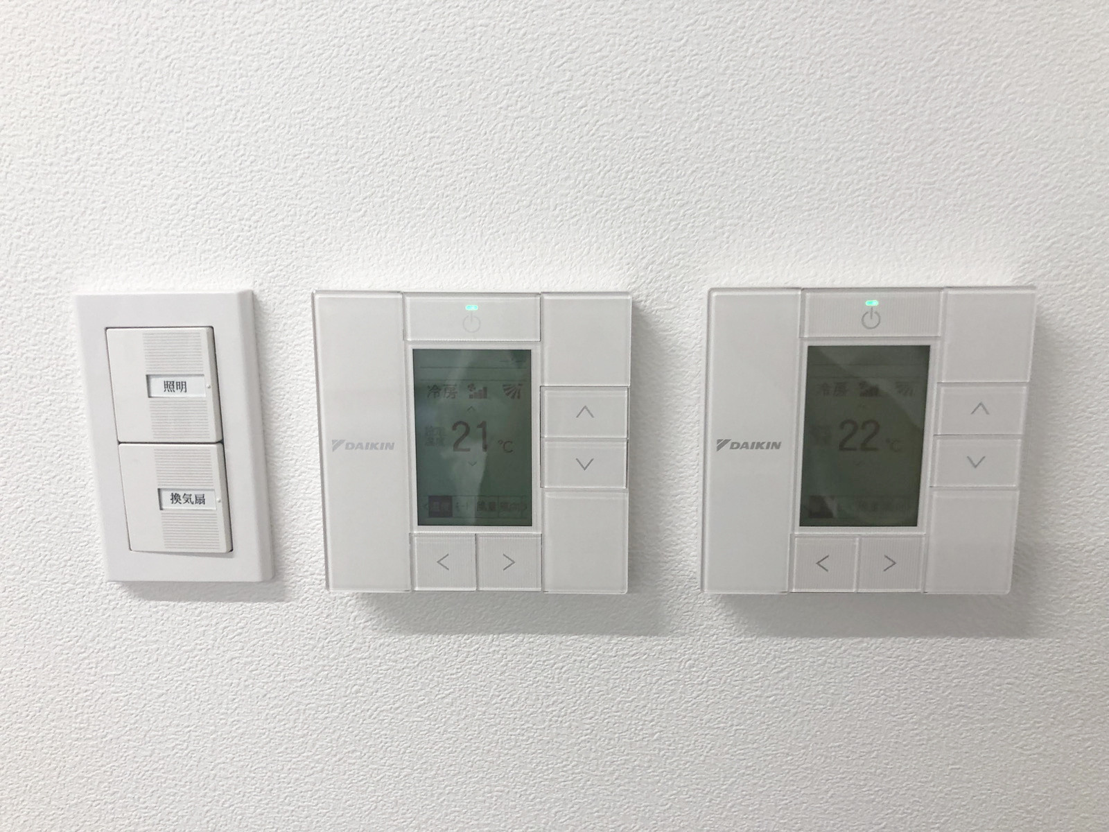 スイッチ類