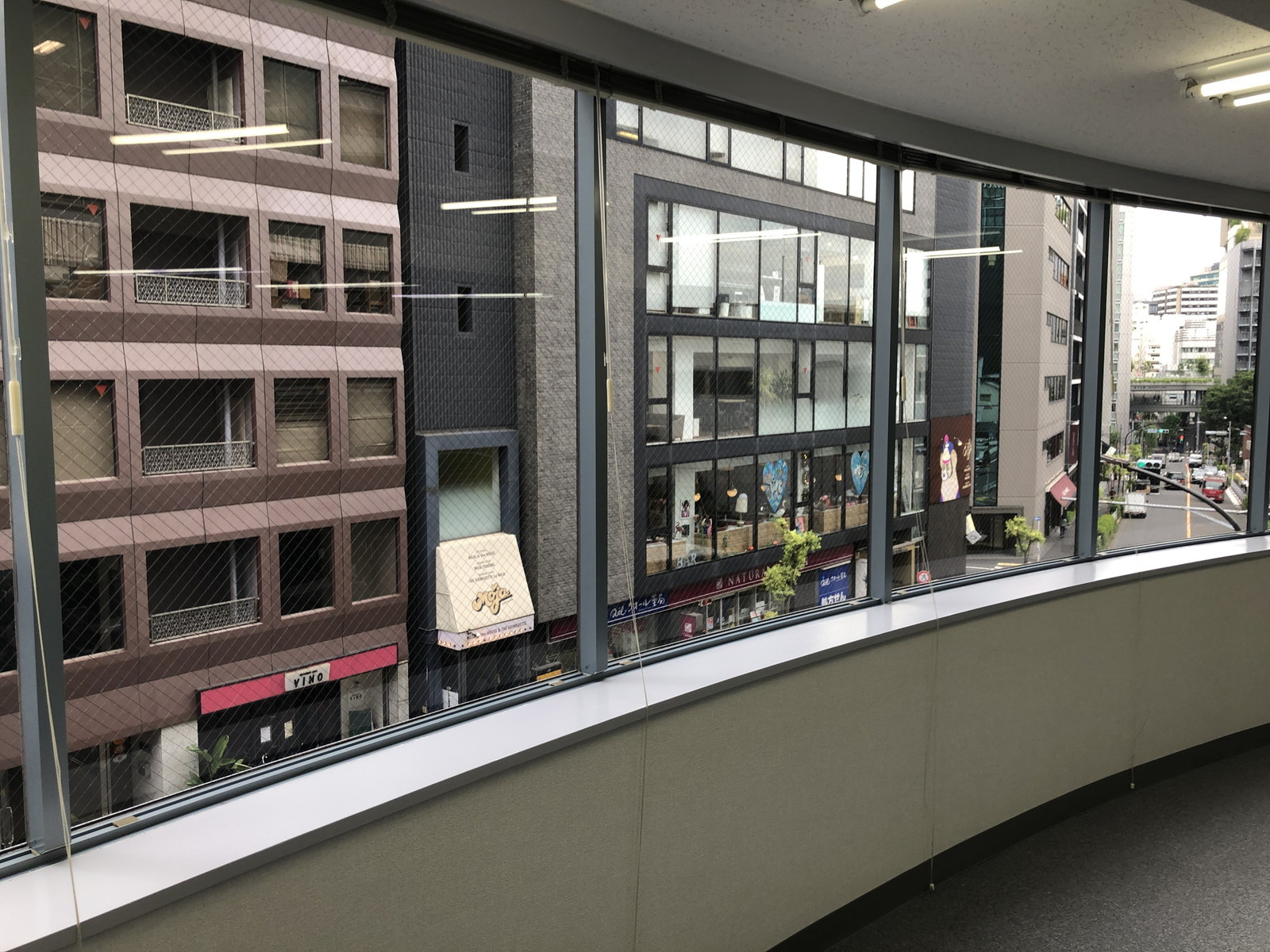 窓面の様子