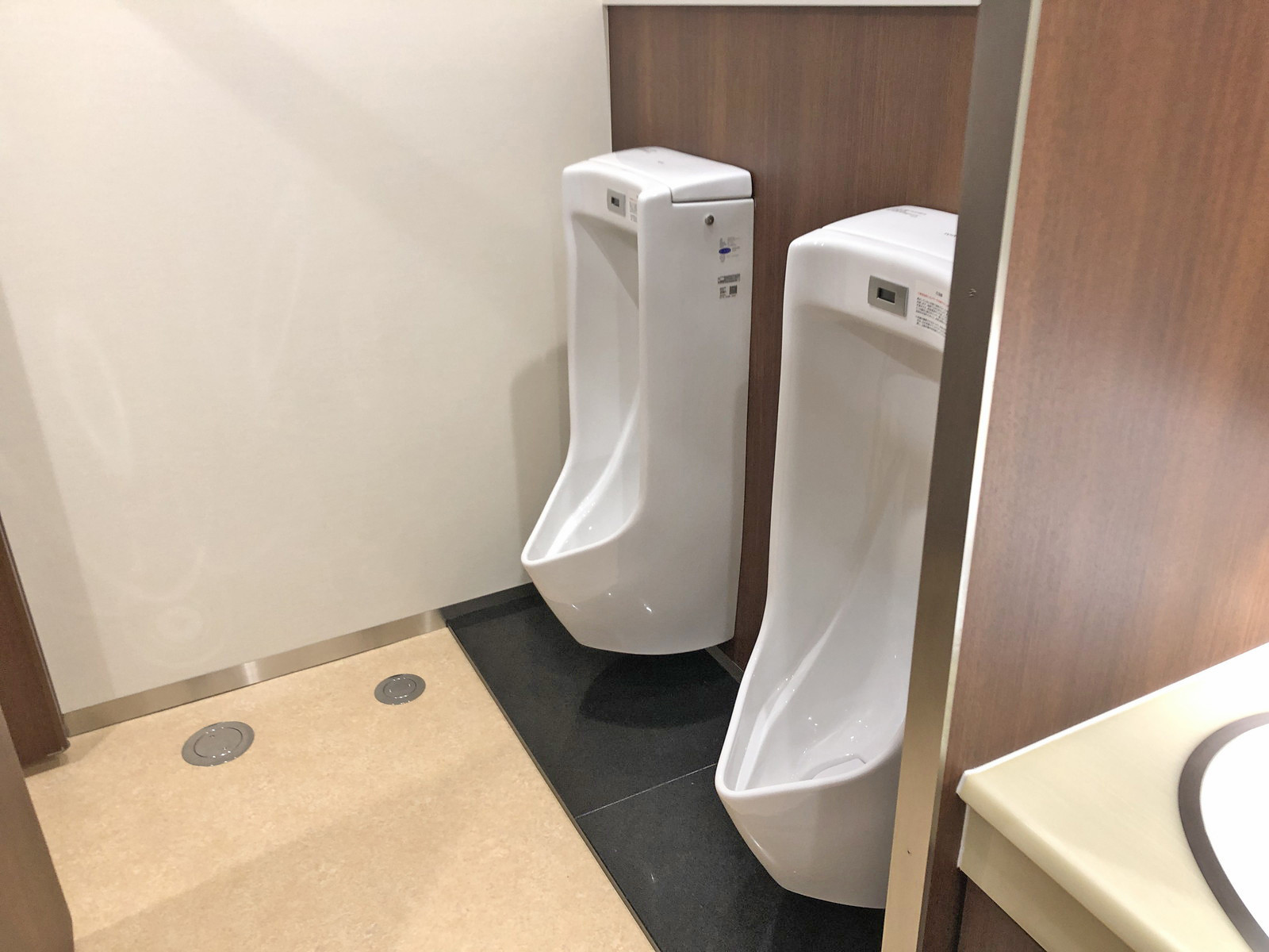 男性用トイレ