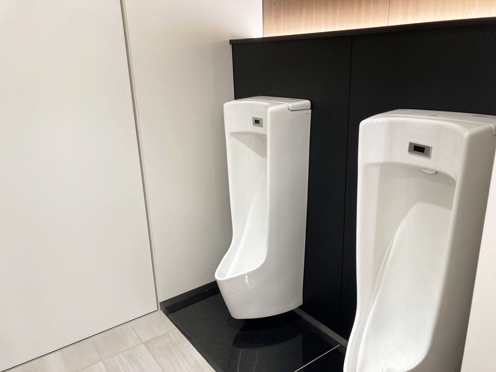 男性用トイレ