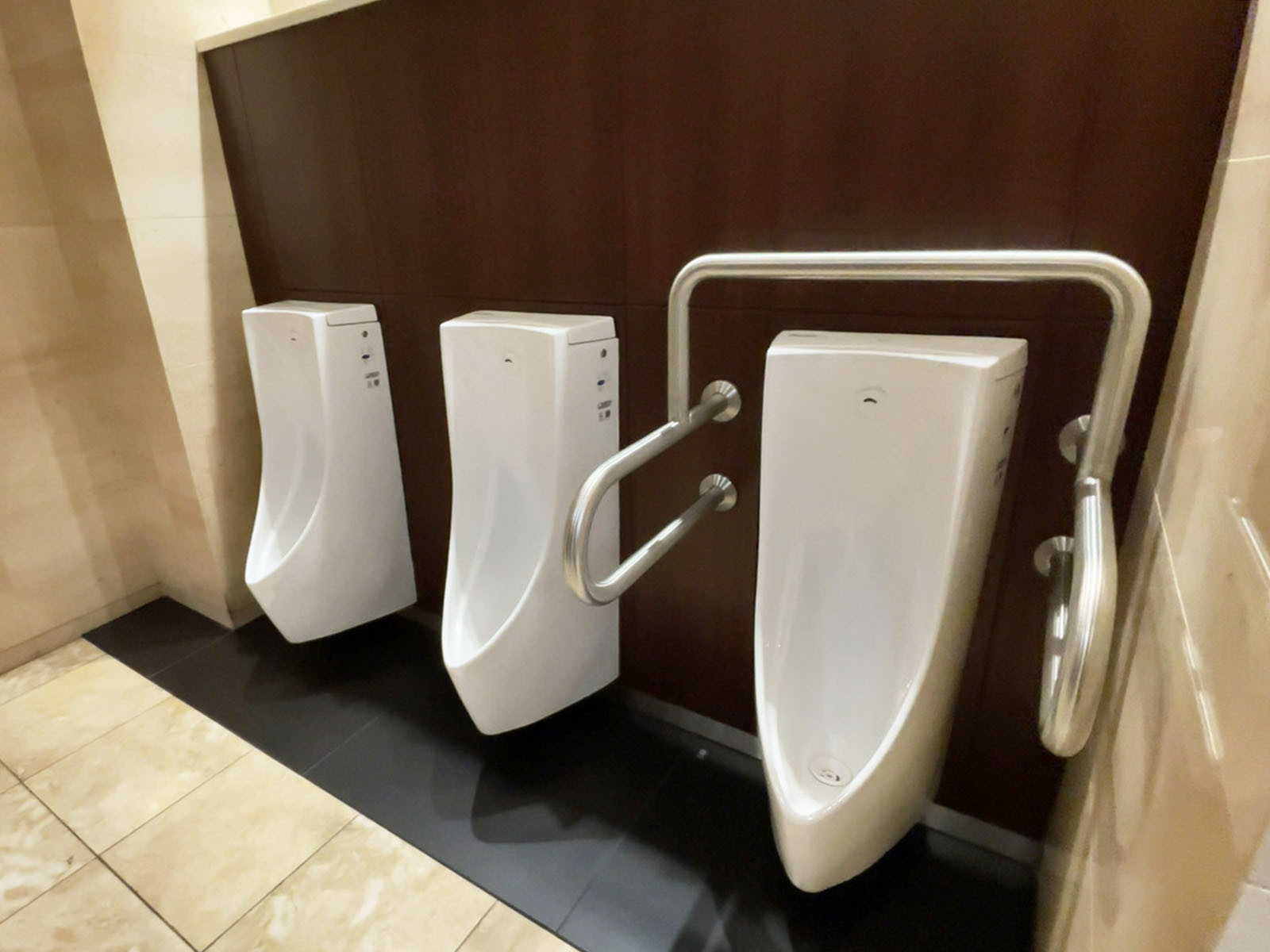 男性用トイレ