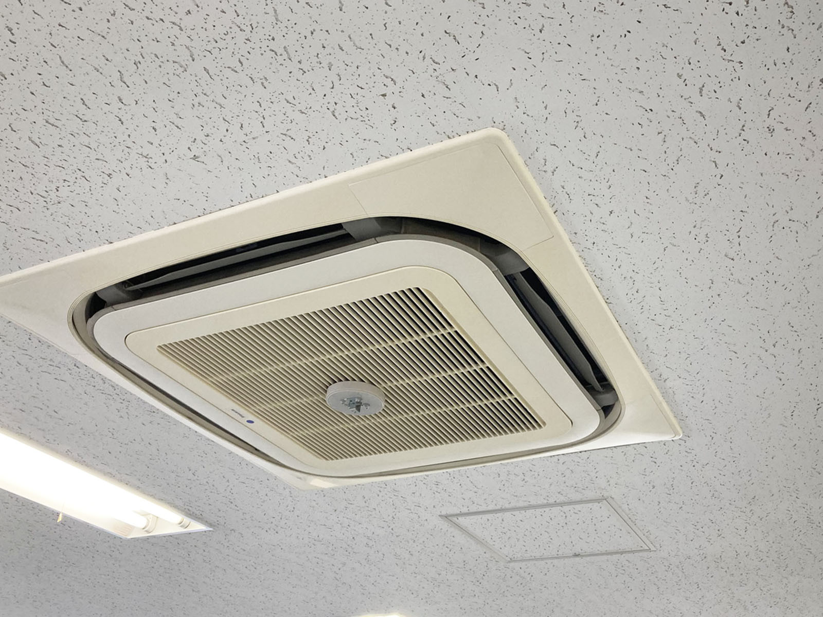 空調