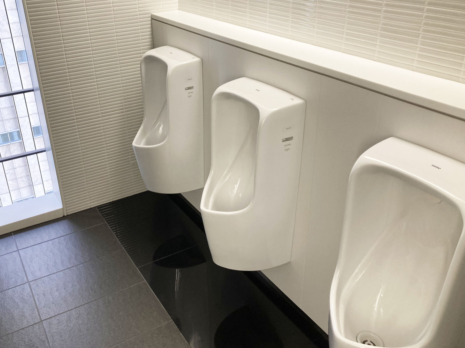 男性用トイレ