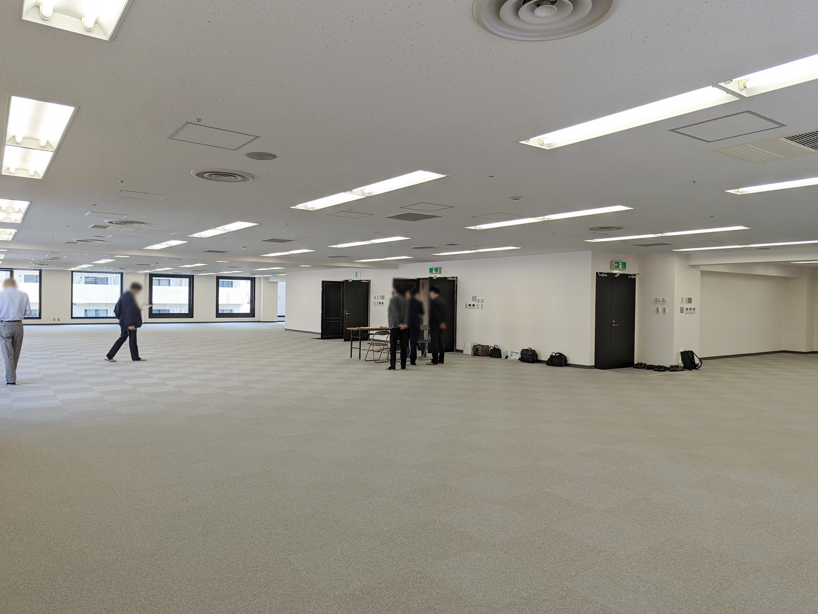 別角度の様子