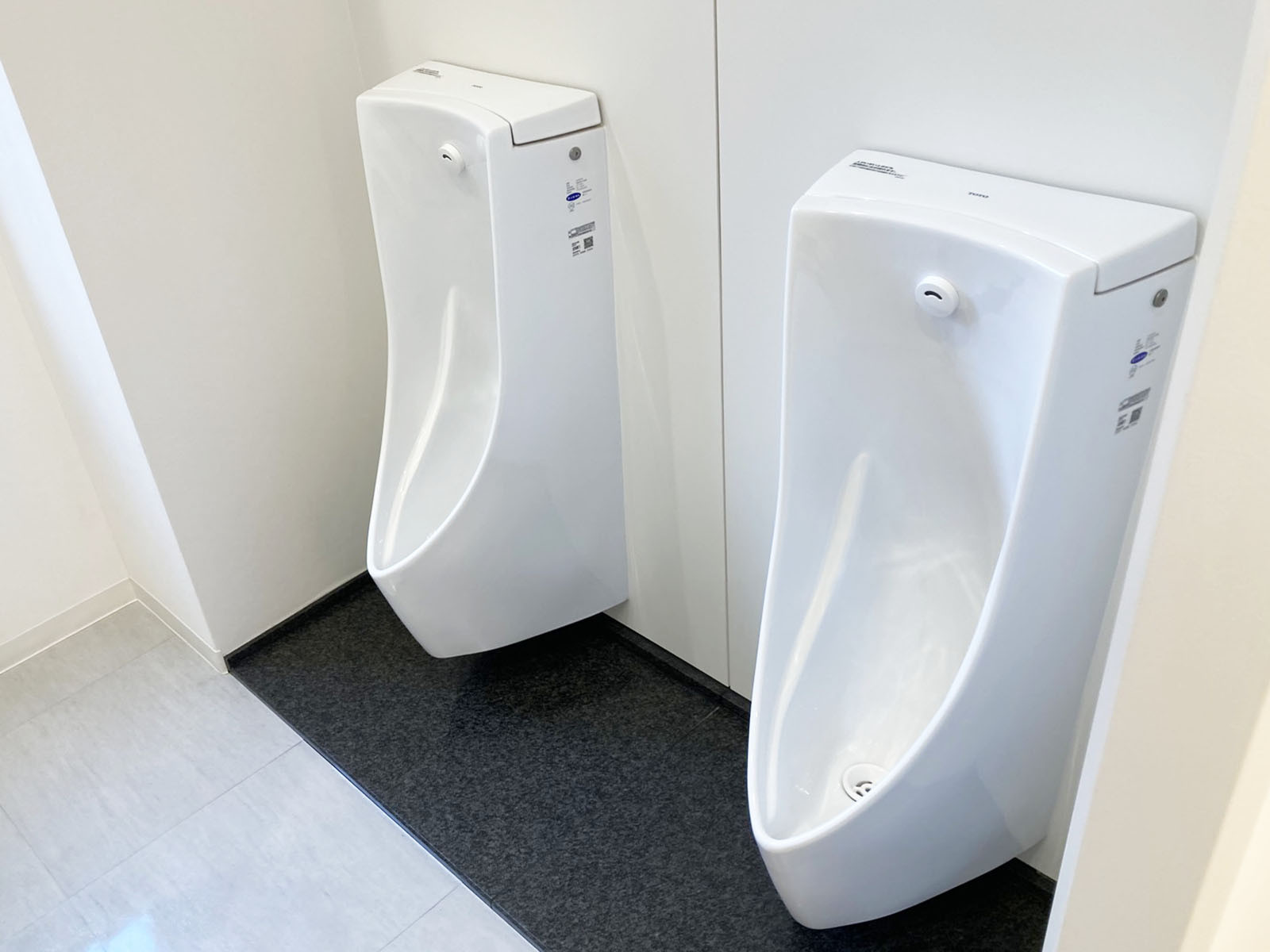 男性用トイレ