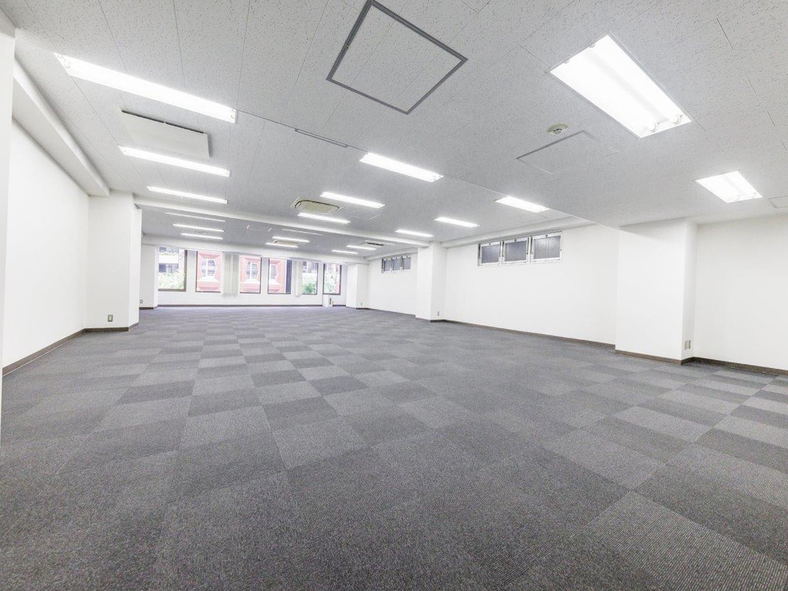 オフィス室内参考画像