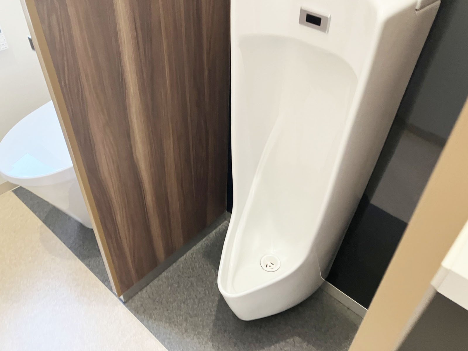 男性用トイレ