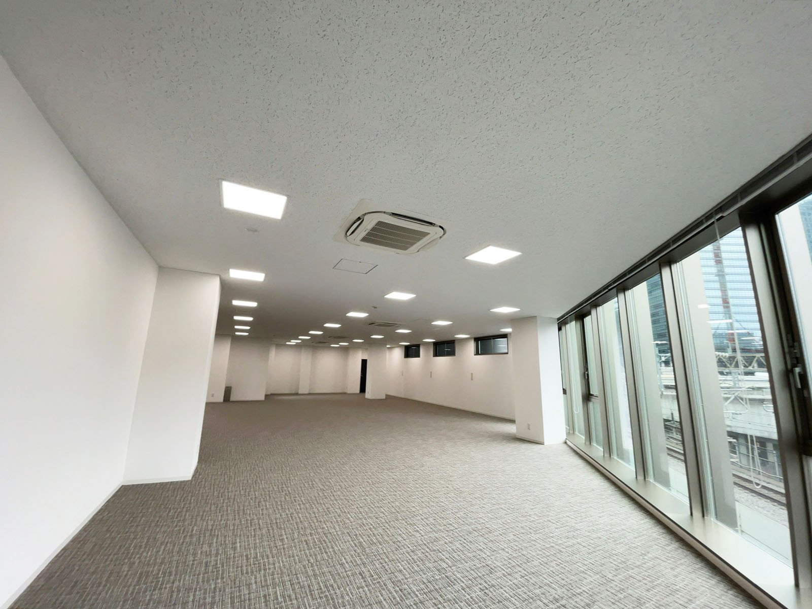 オフィス室内参考画像(4階・約69坪)