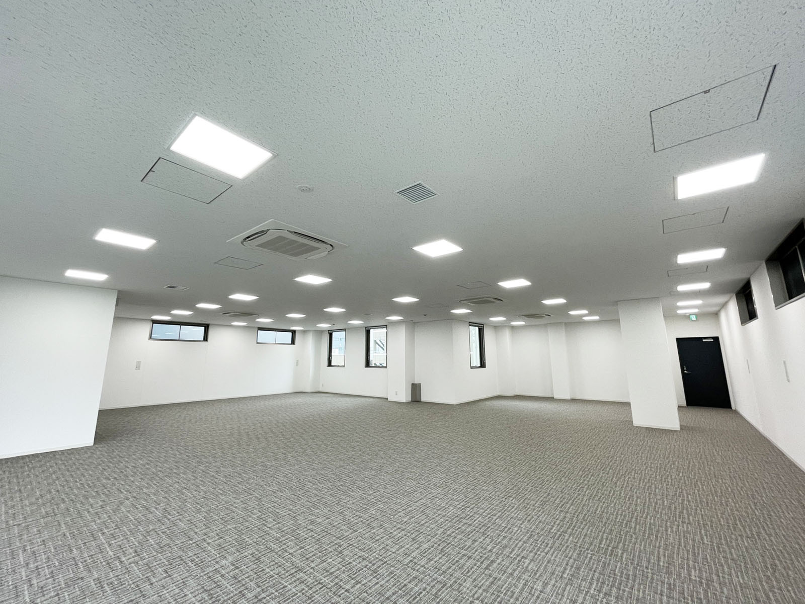 明るい室内