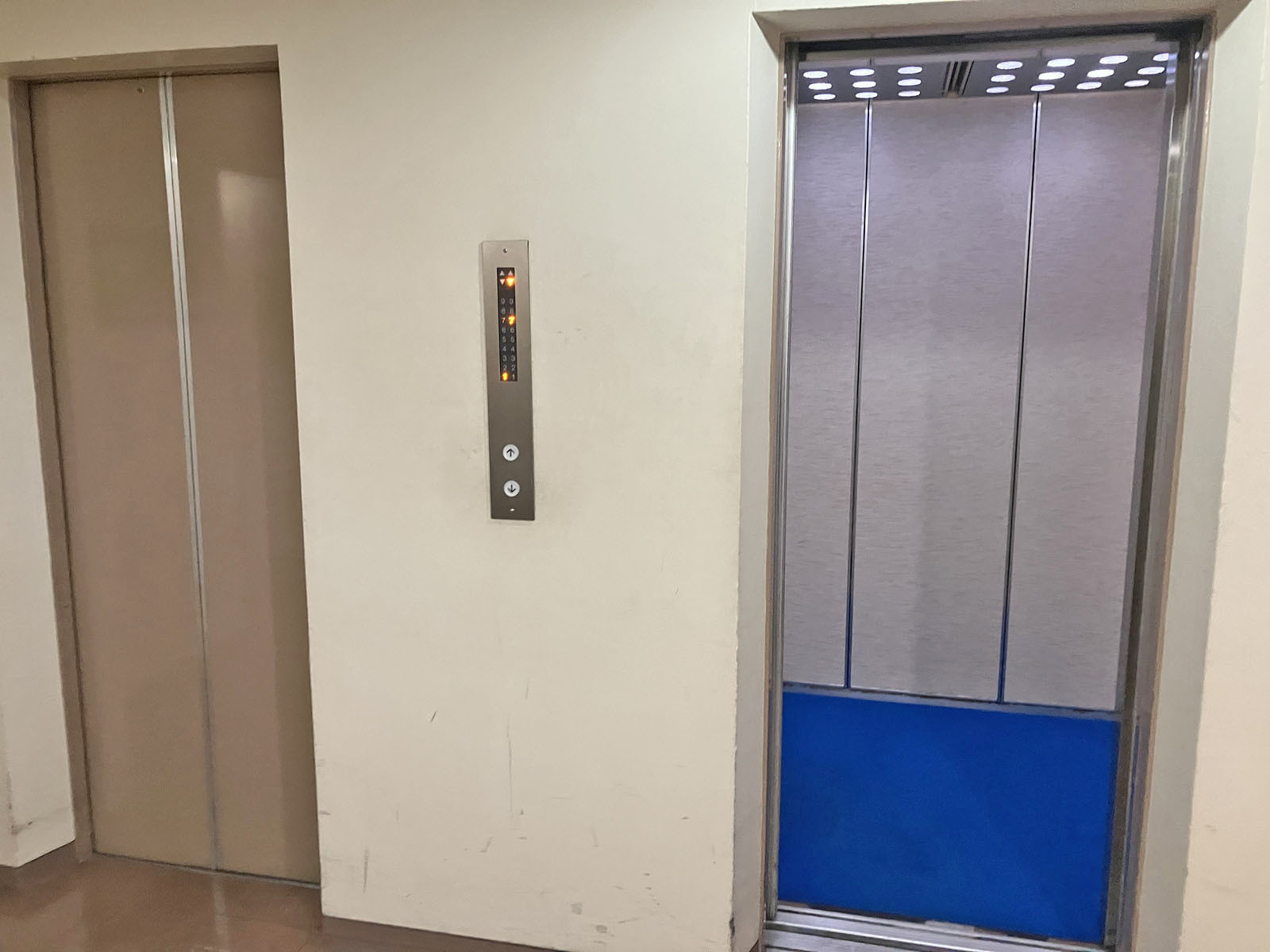 エレベーター