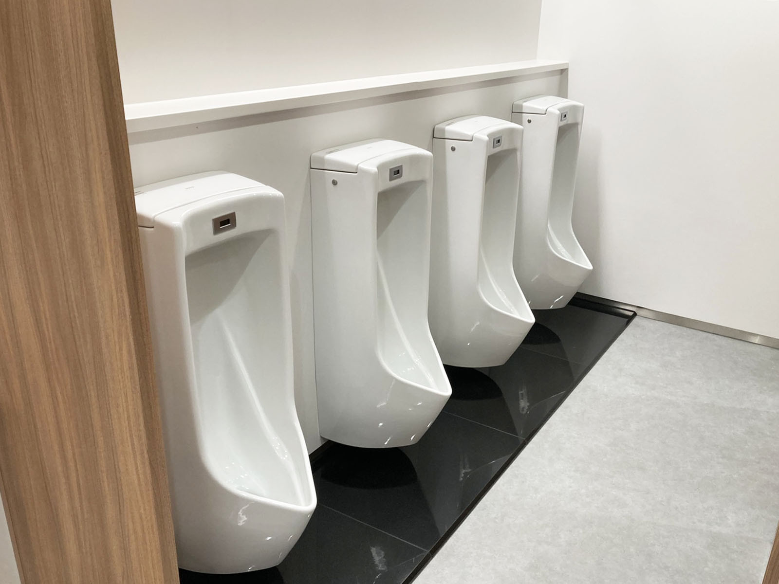 男性用トイレ
