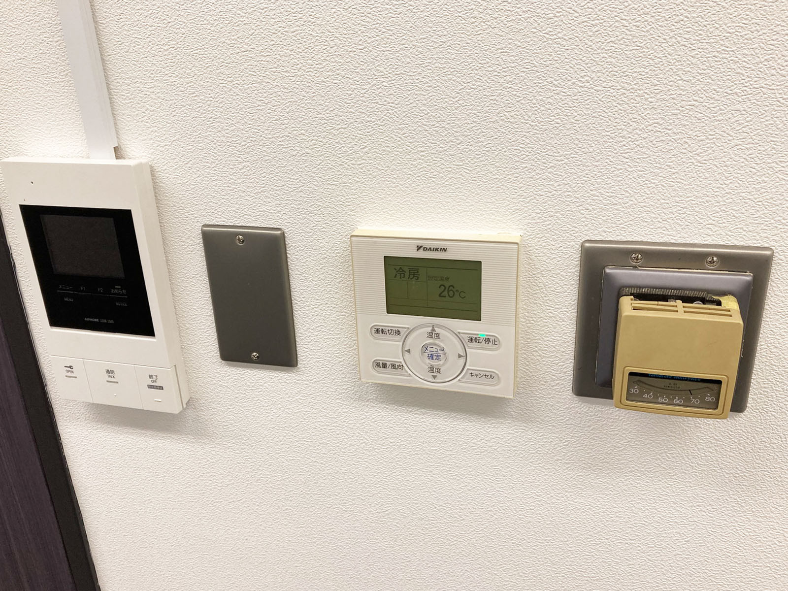 スイッチ類