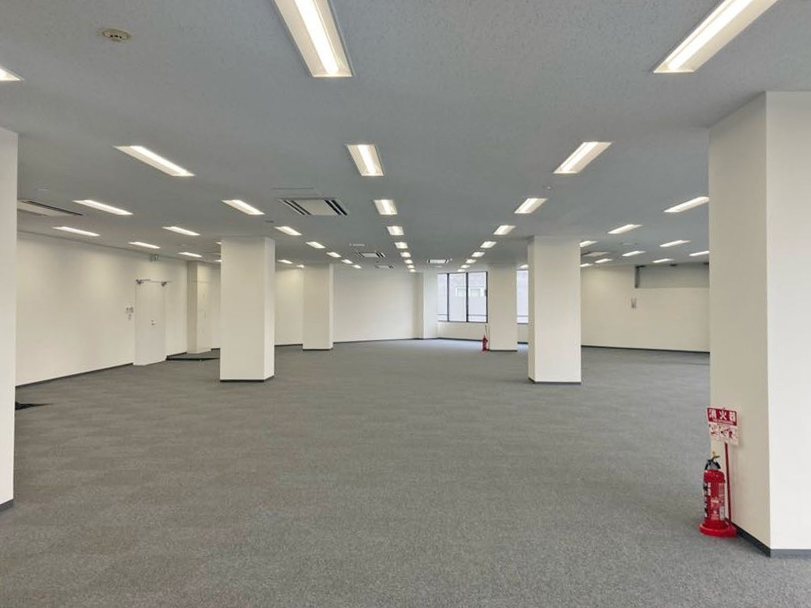 オフィス室内参考画像