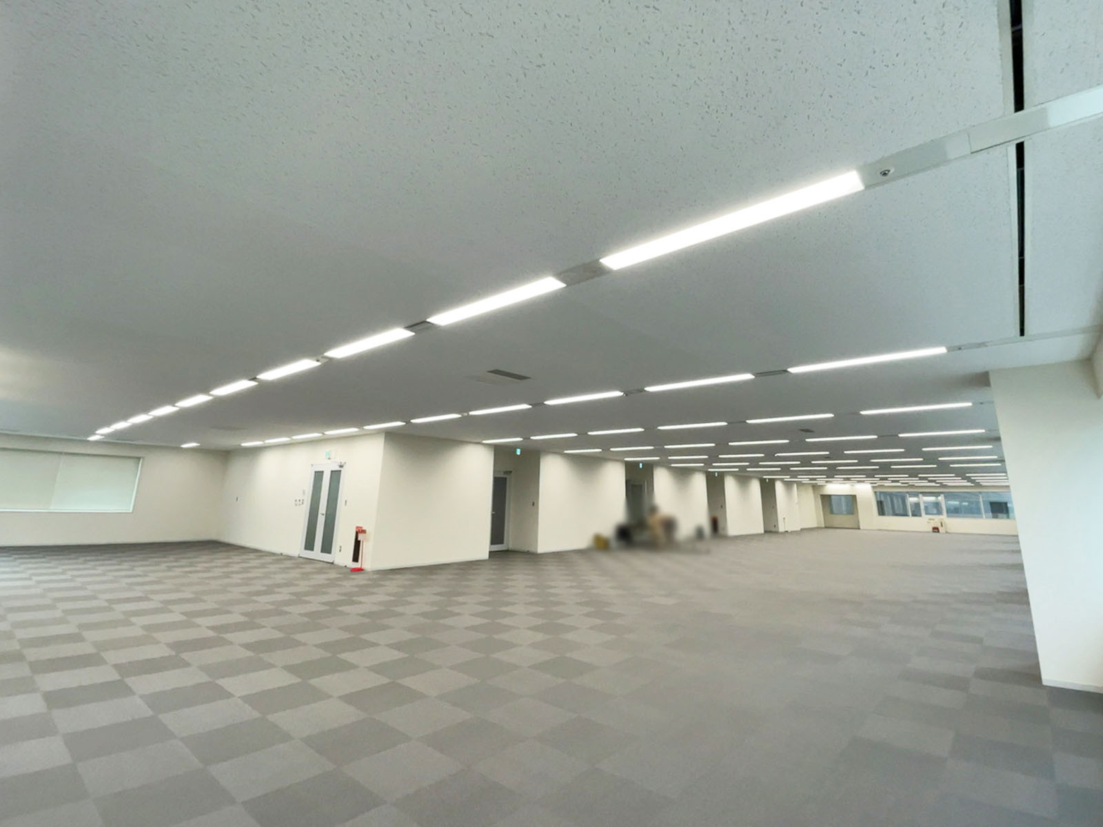 別角度の様子