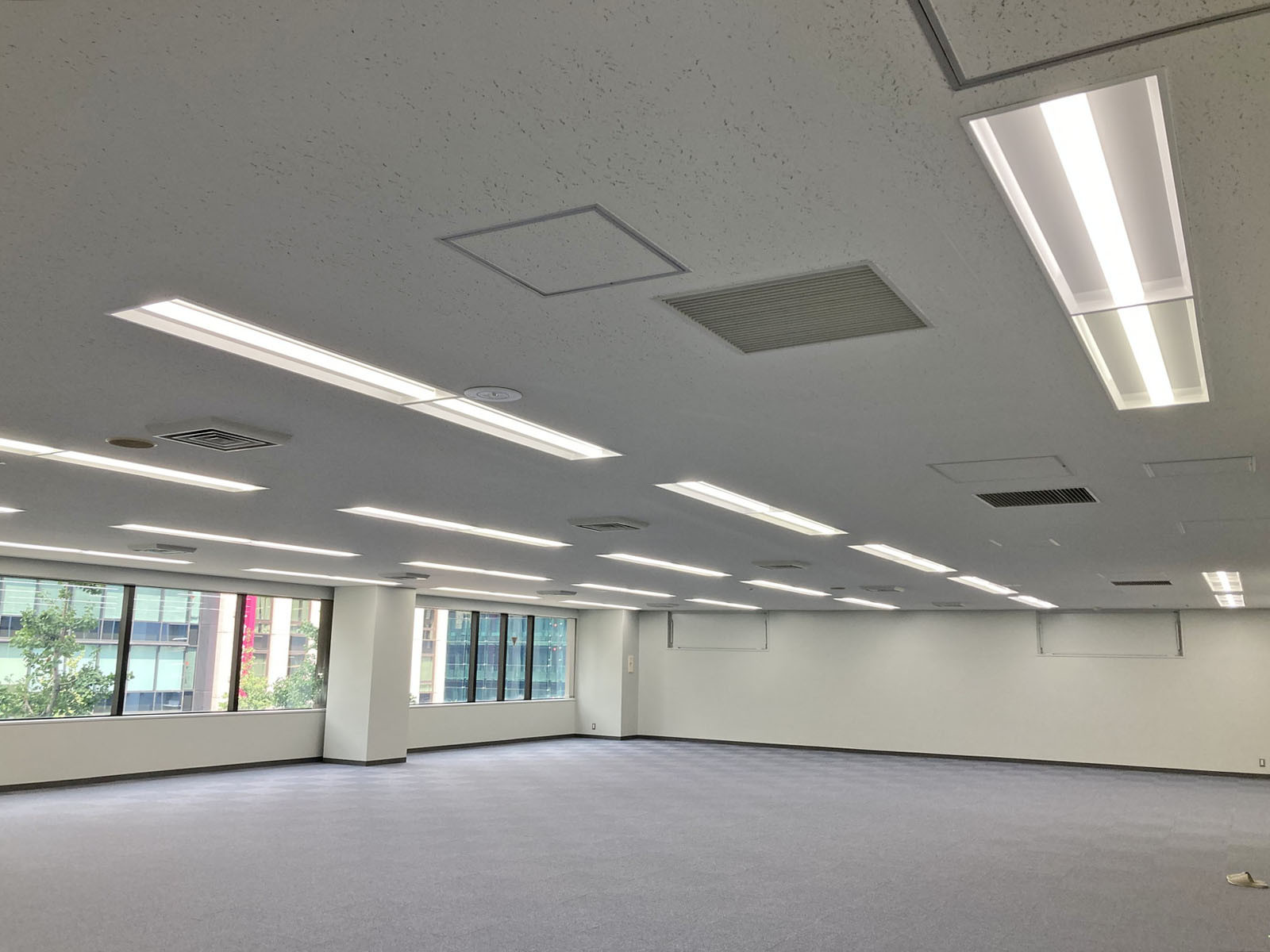 別角度の様子