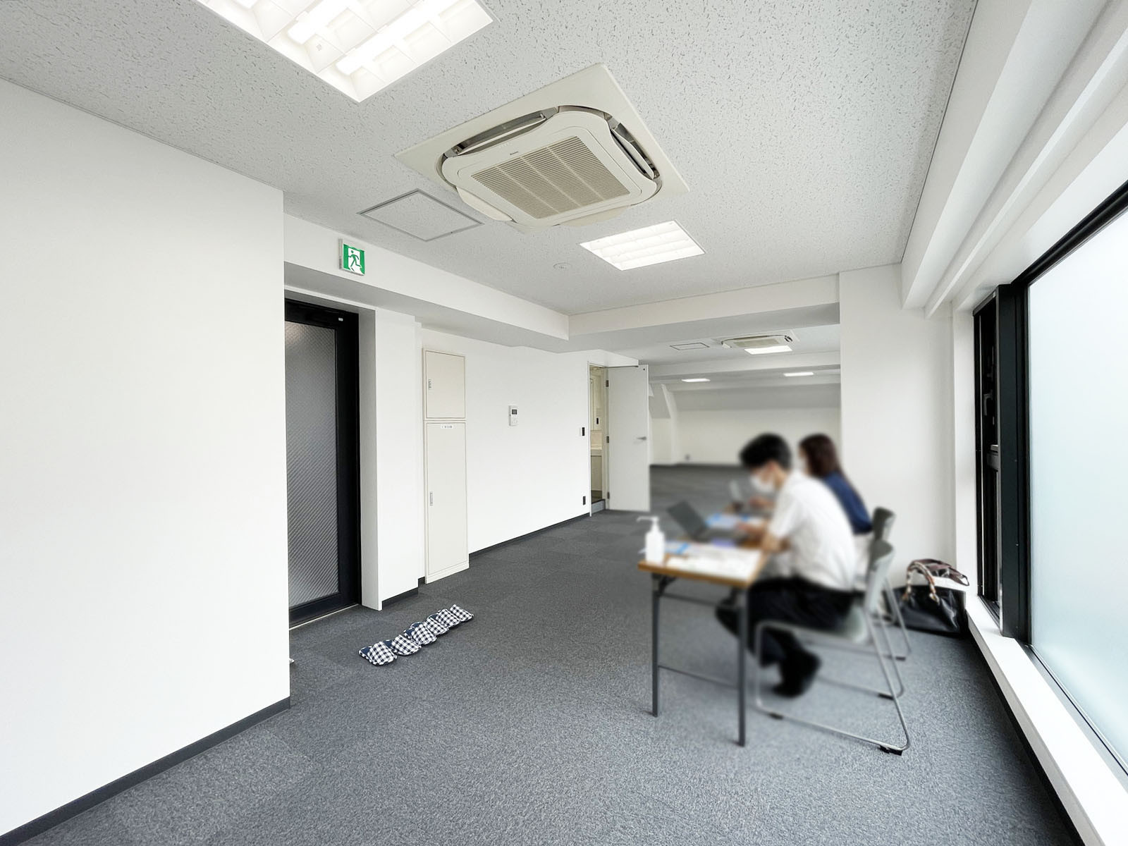 別角度の様子