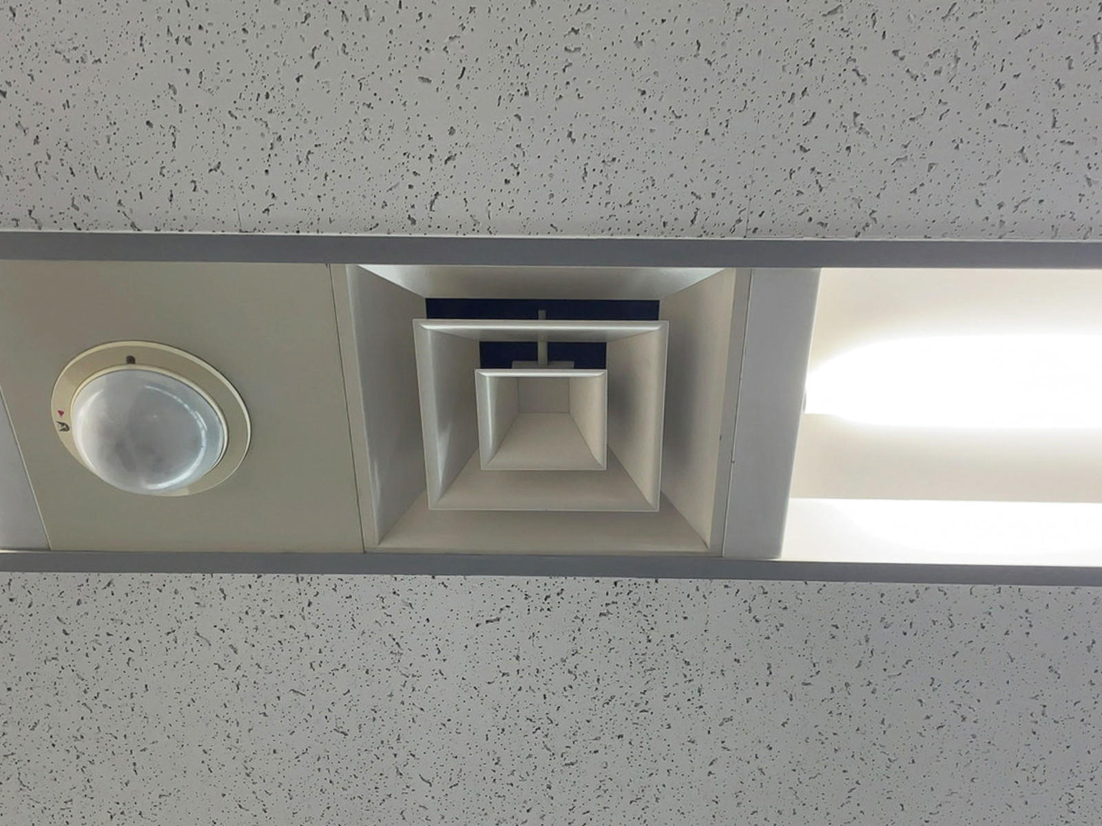 空調