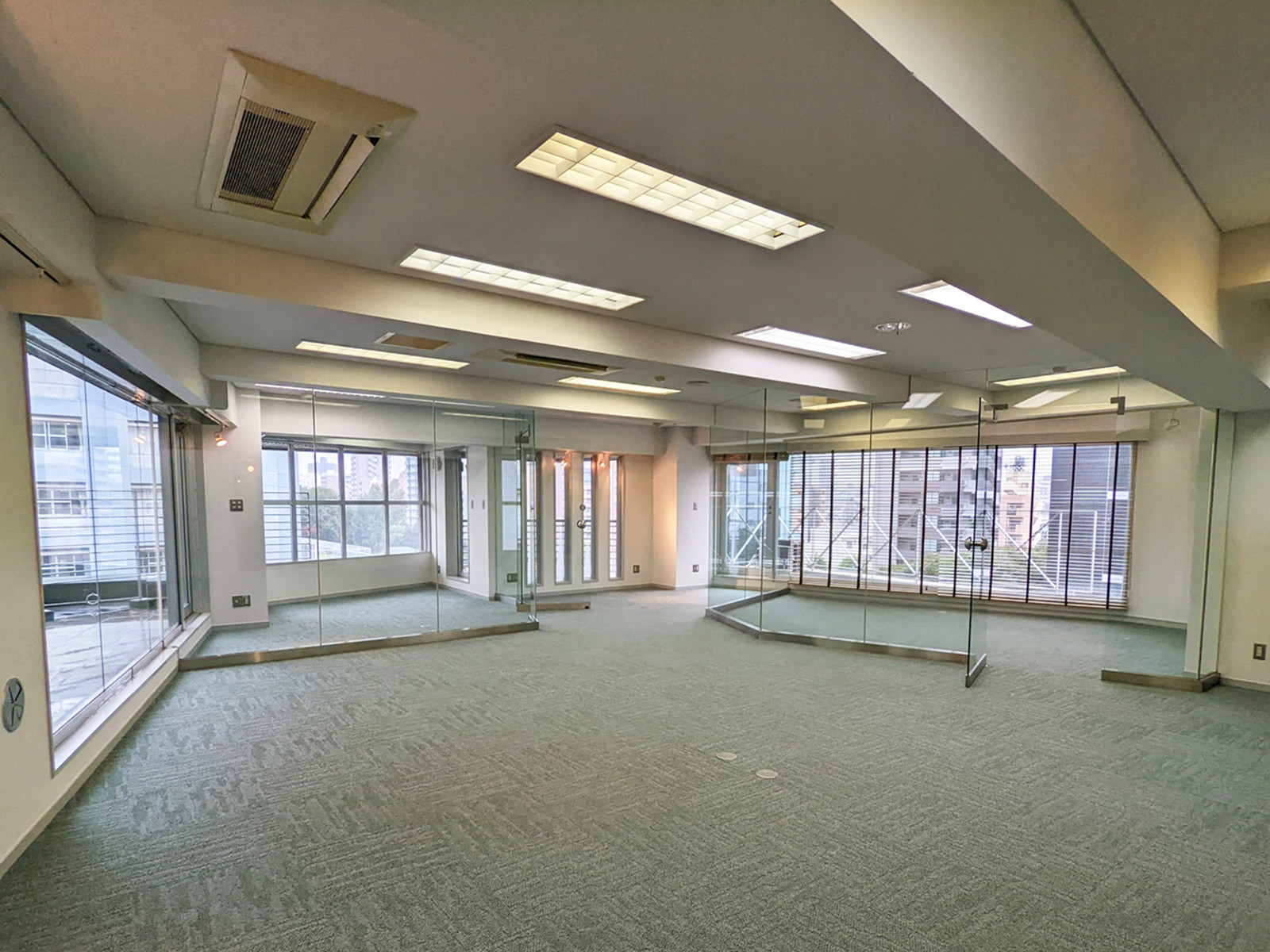 オフィス室内参考画像(8階・約27坪)