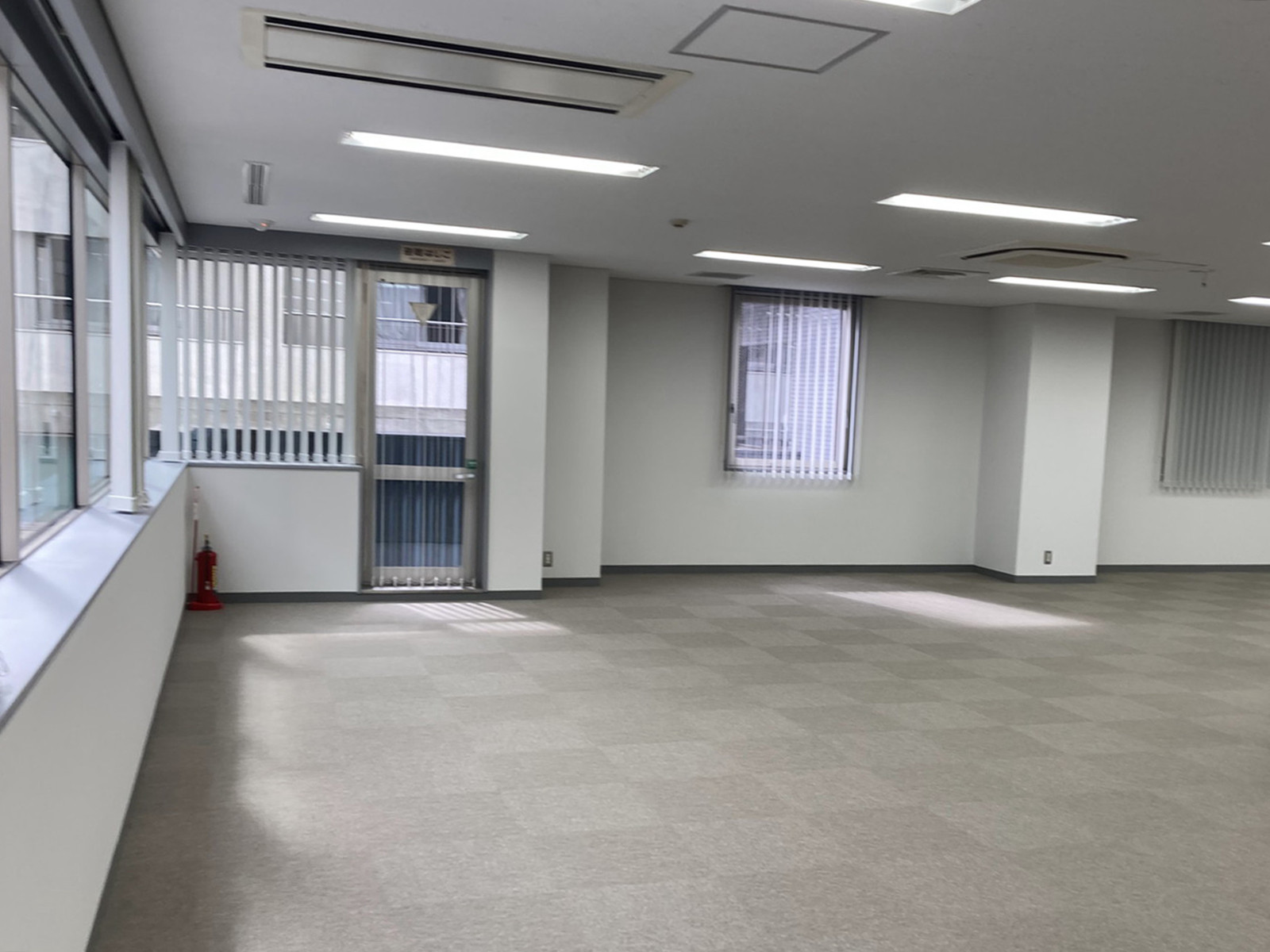 別角度の様子