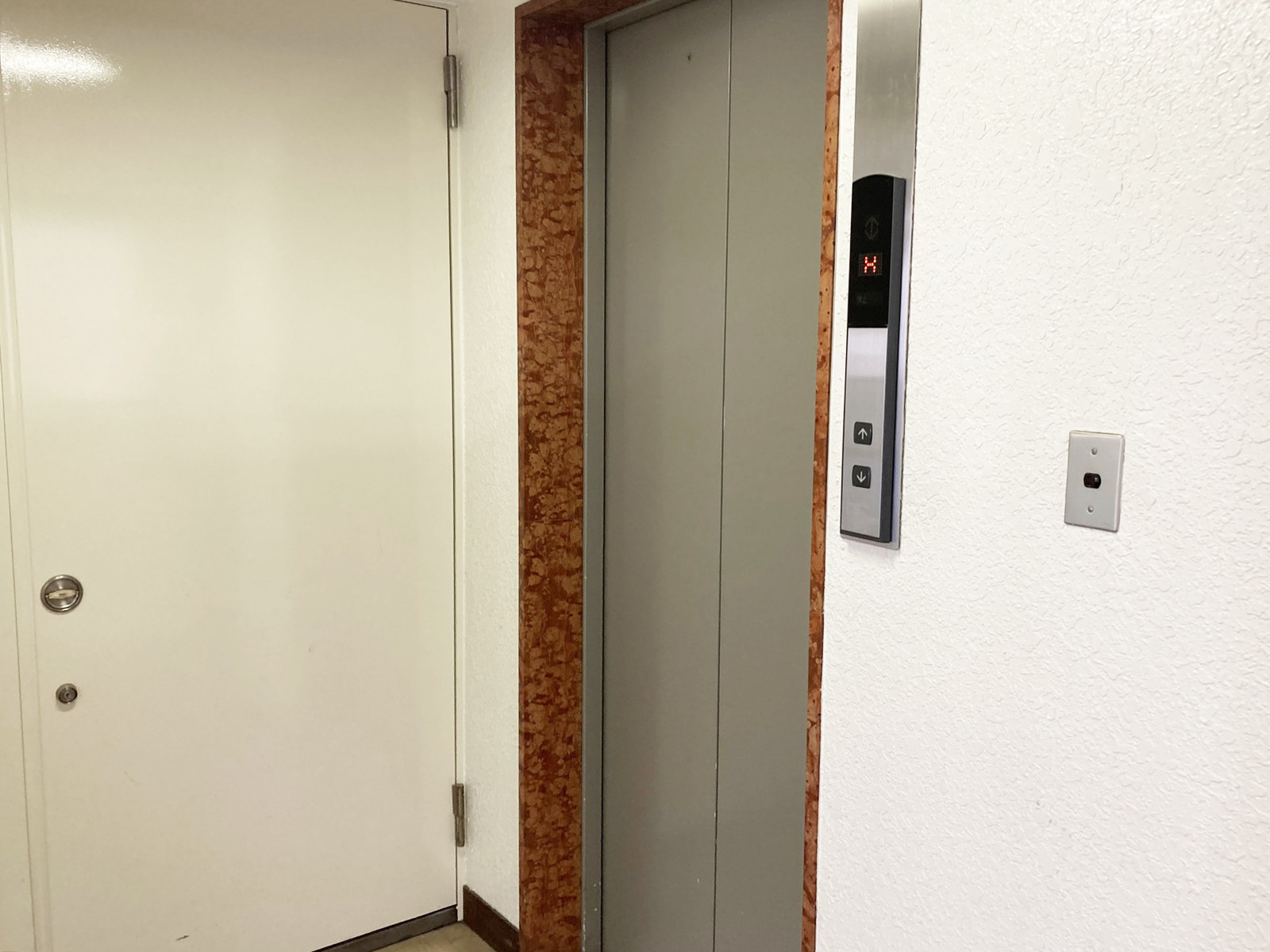エレベーター