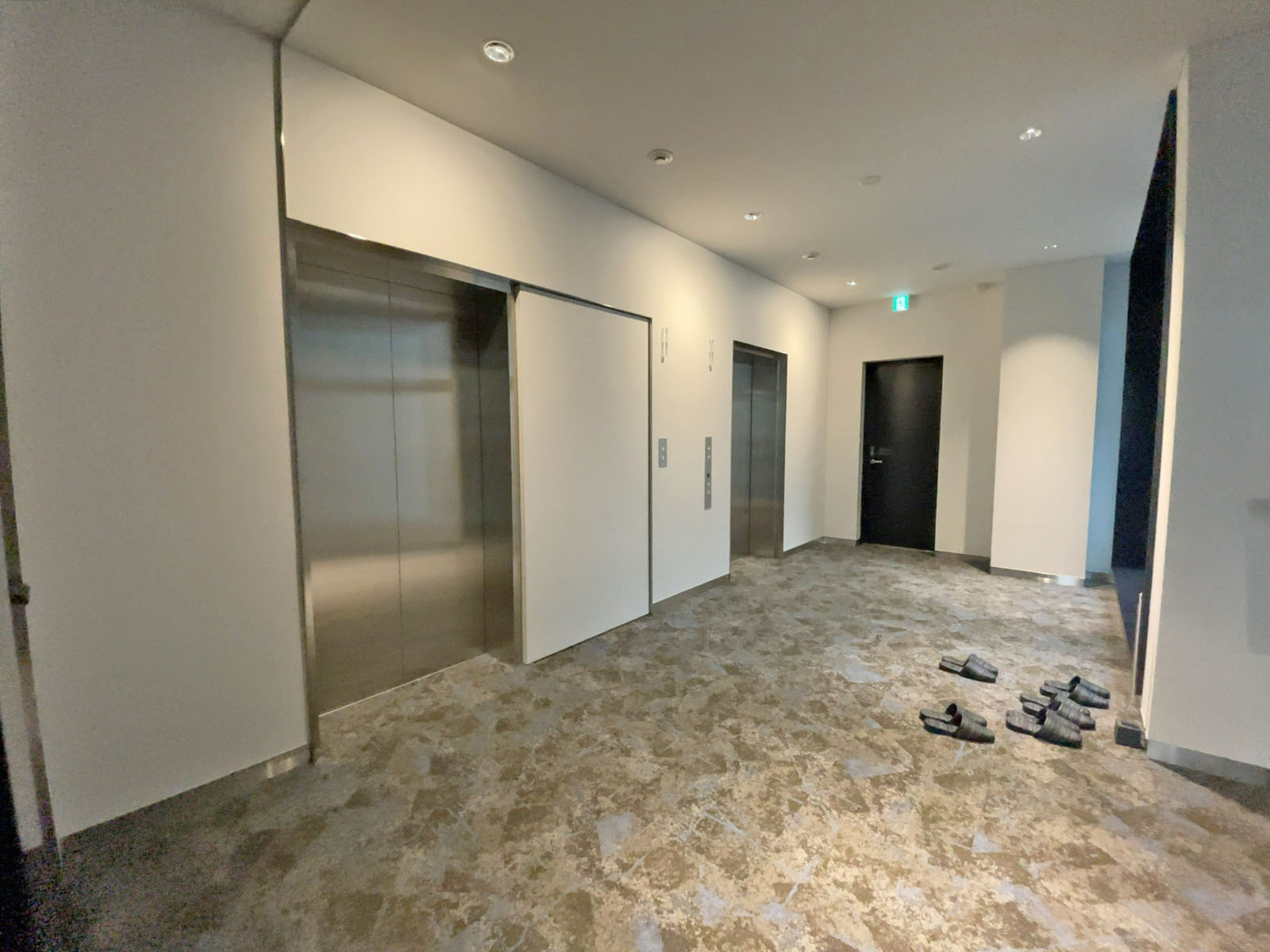 エレベーターホール