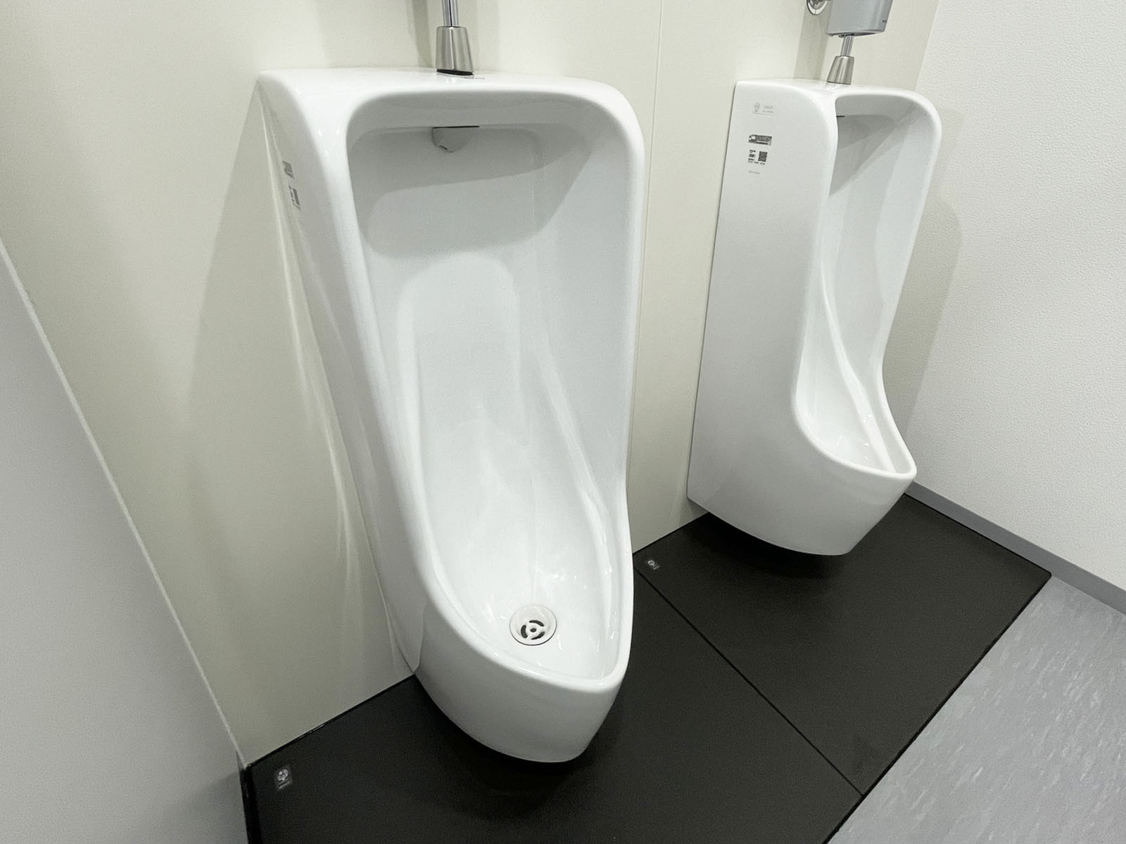 男性用トイレ