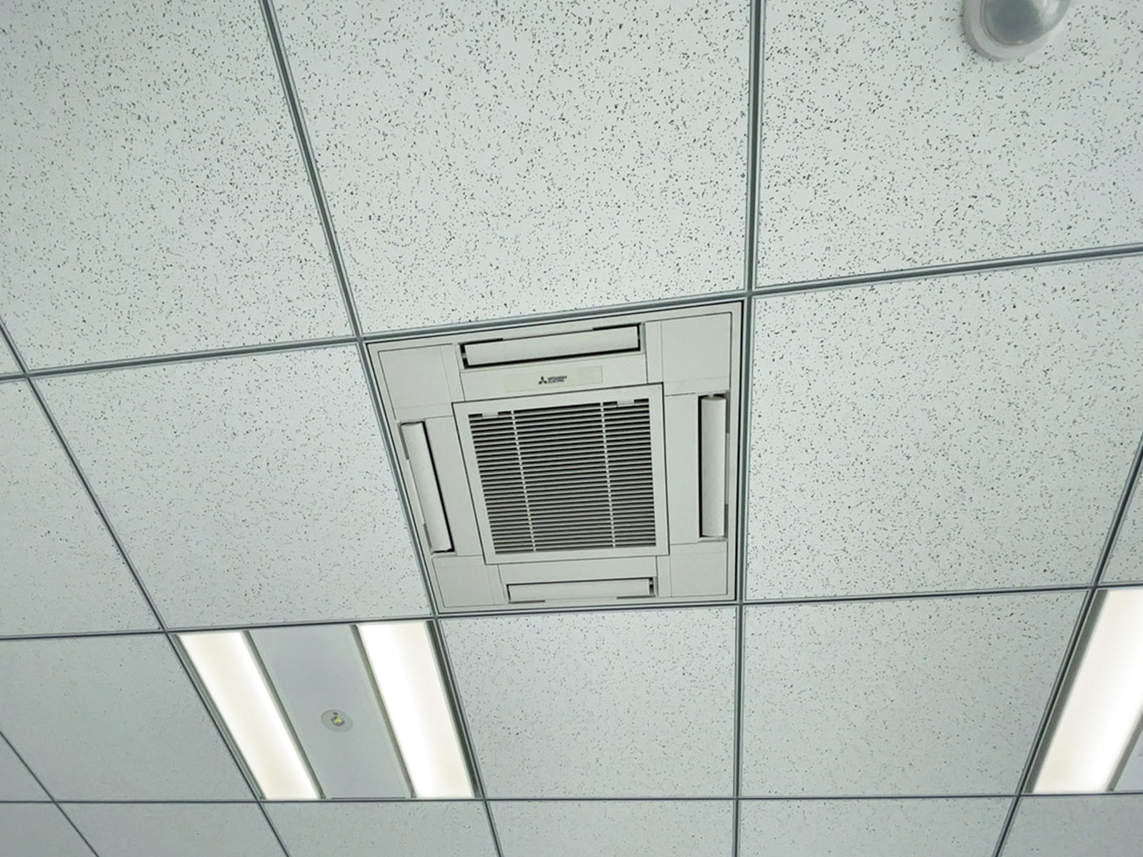 空調